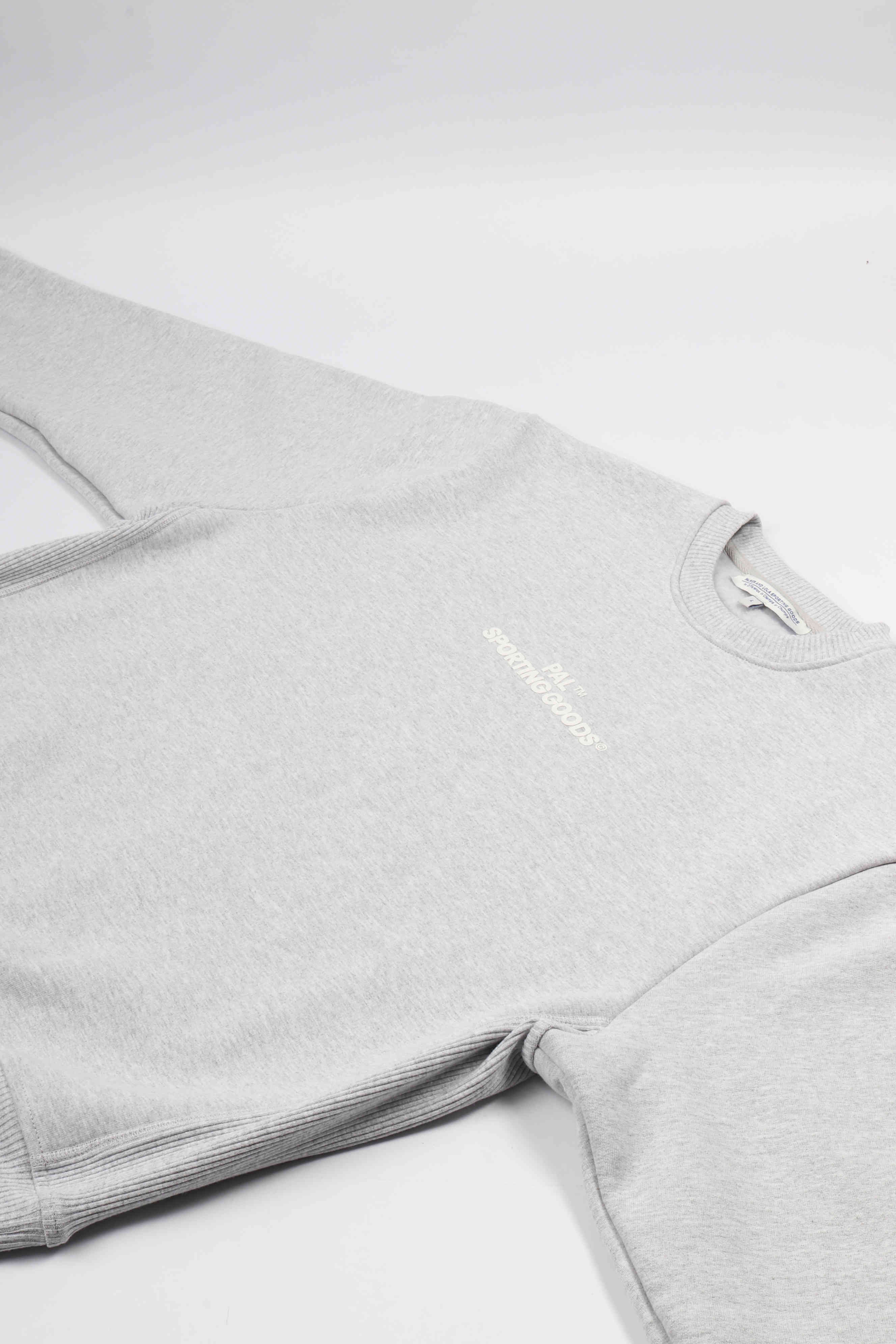 The cyr crewneck light gray