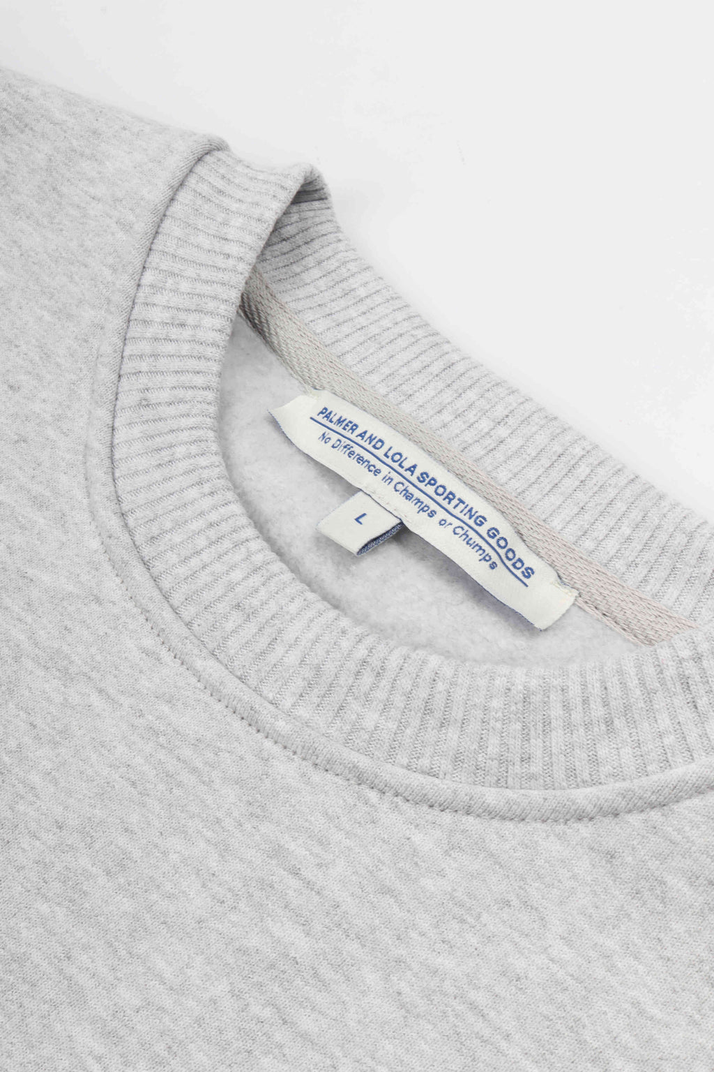 The cyr crewneck light gray
