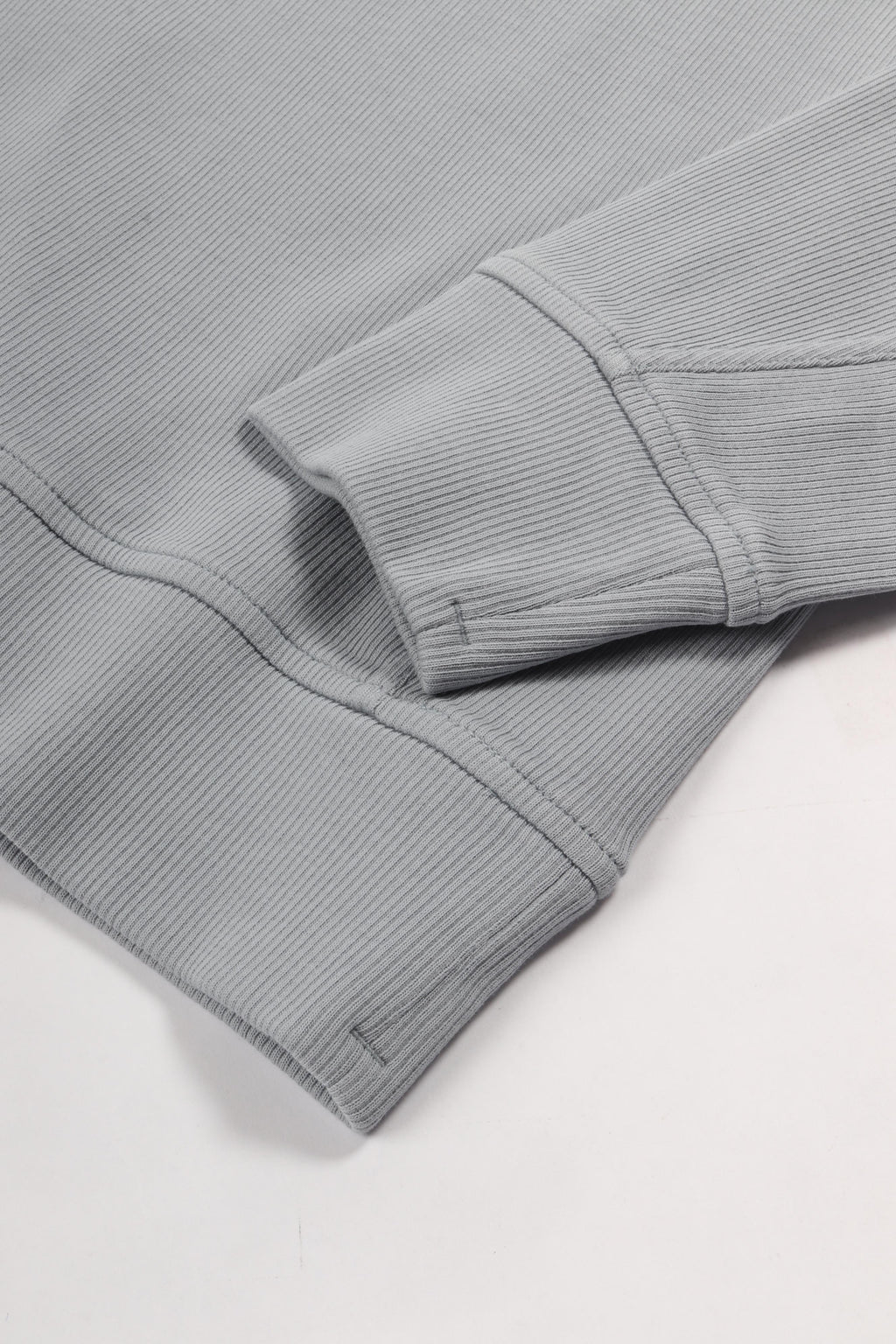 6100017 s0472 v0049 - ash grey