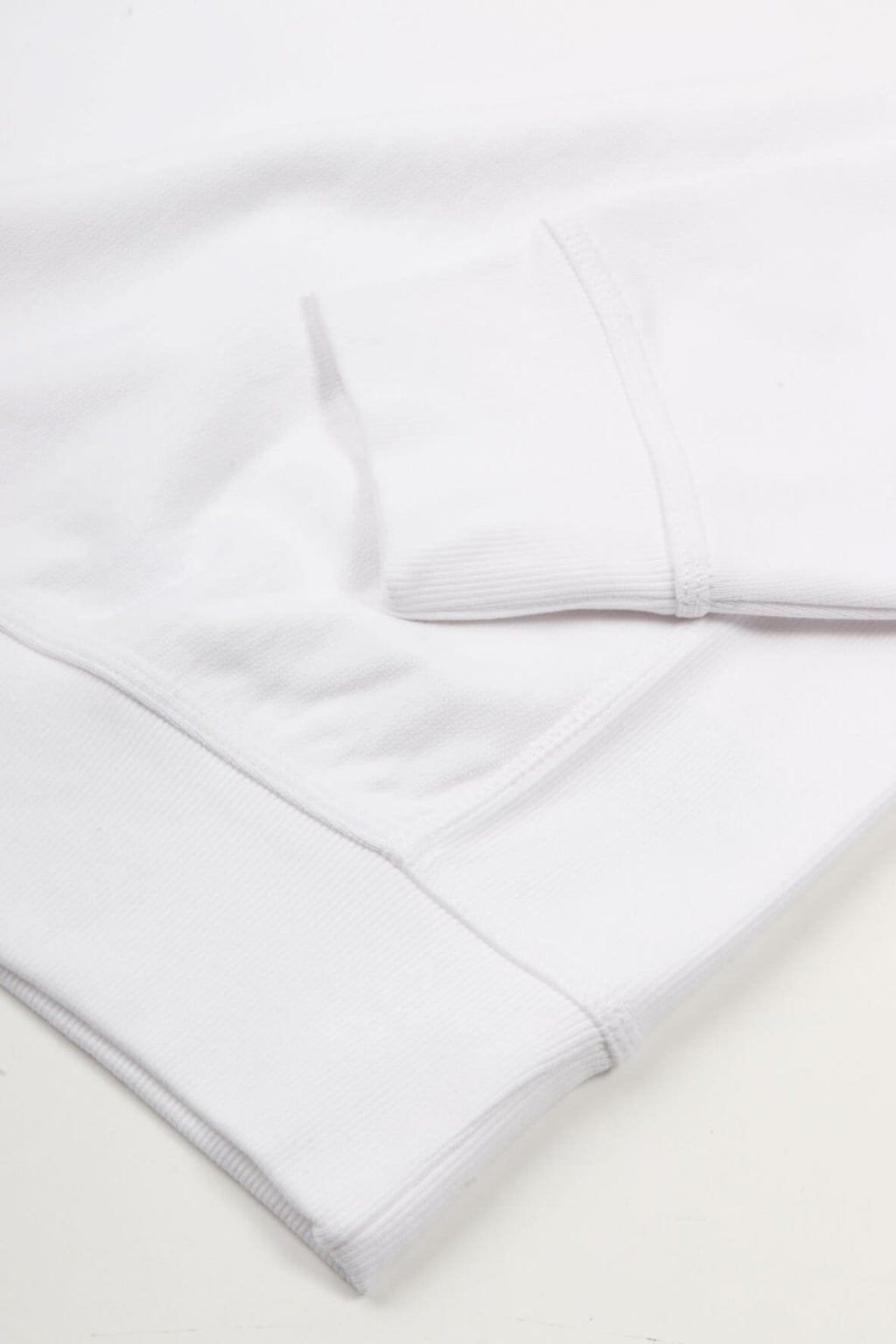 American script crew white