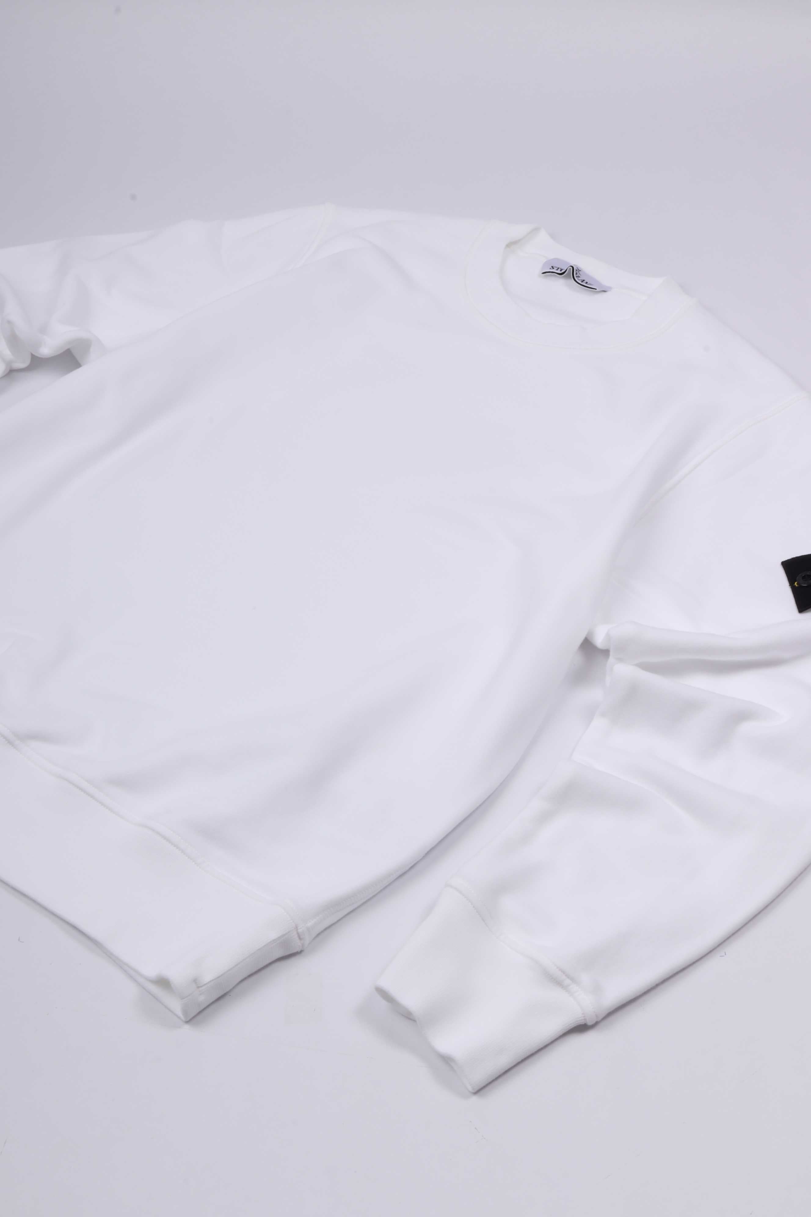 6100060 s0051 v0001 - white