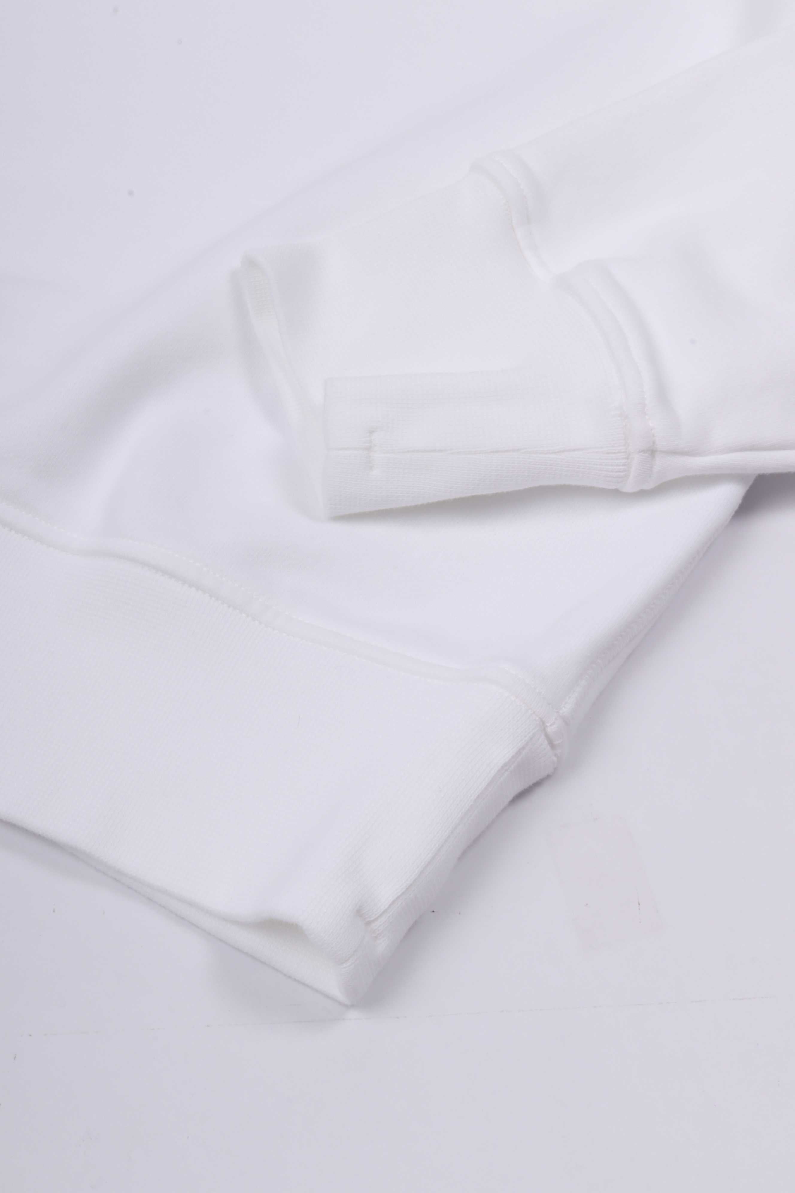 6100060 s0051 v0001 - white