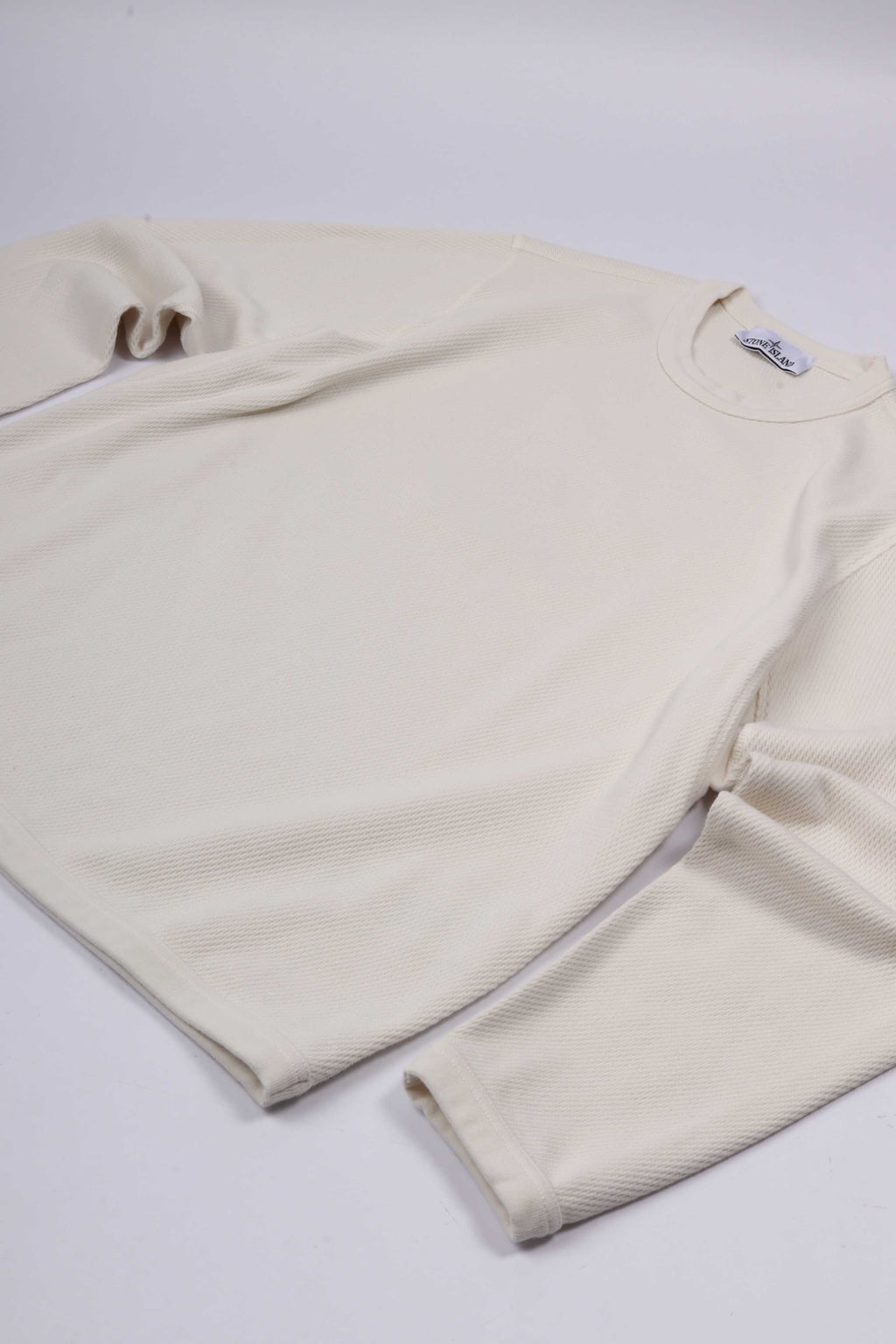 6100011 s0297 v0093 - ivory