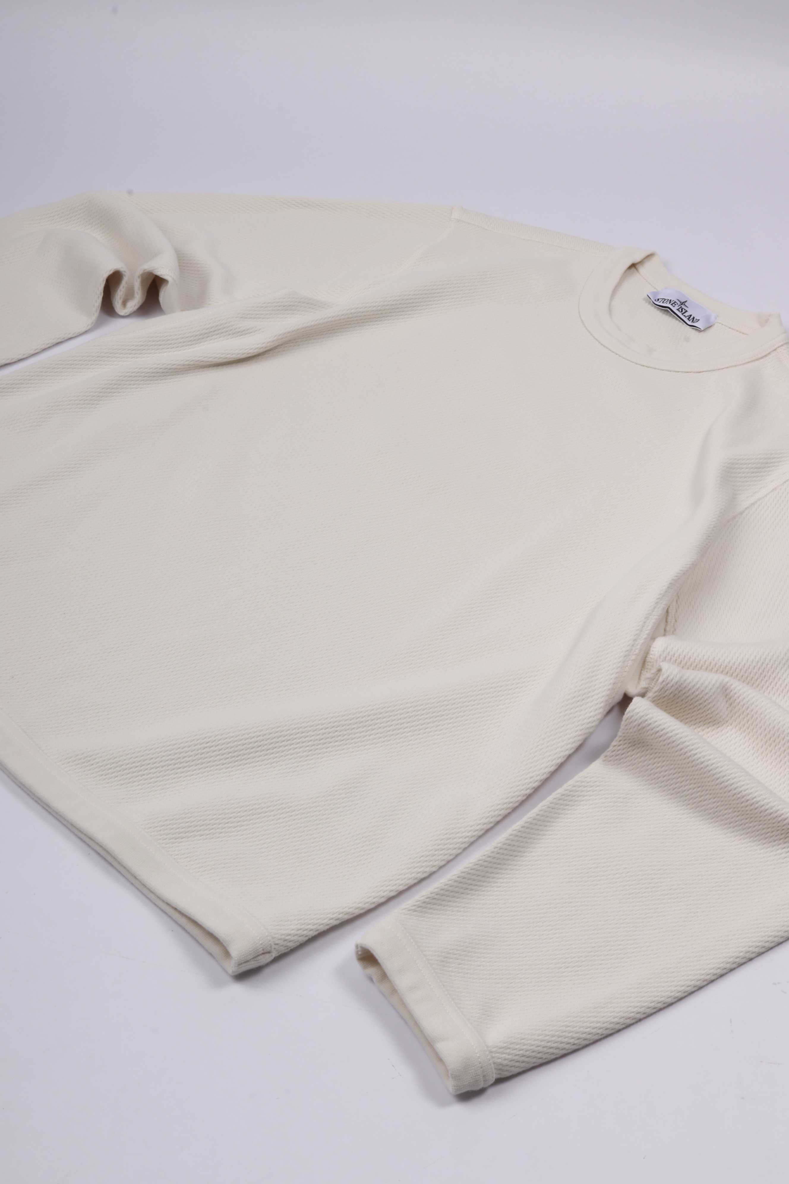 6100011 s0297 v0093 - ivory