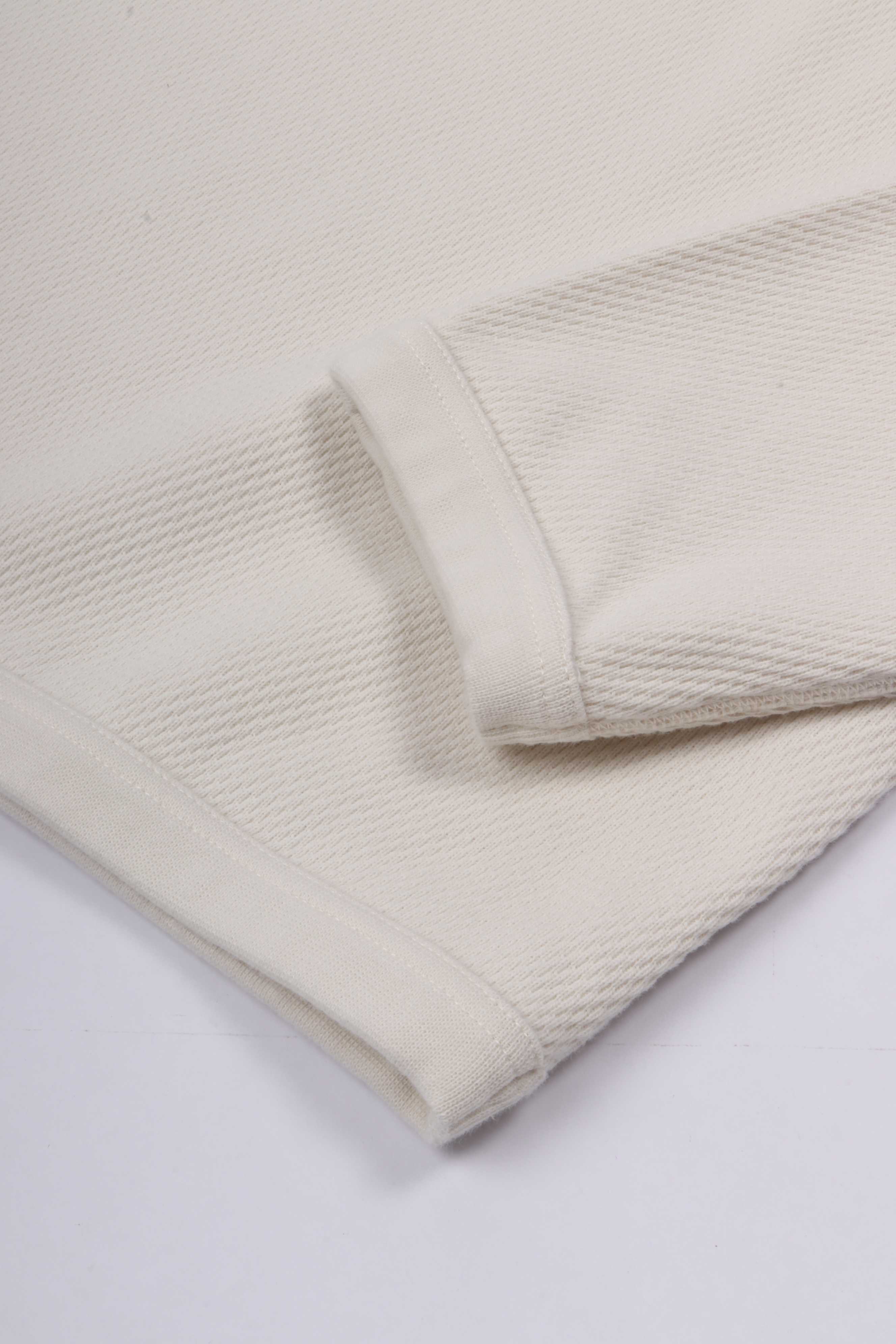 6100011 s0297 v0093 - ivory