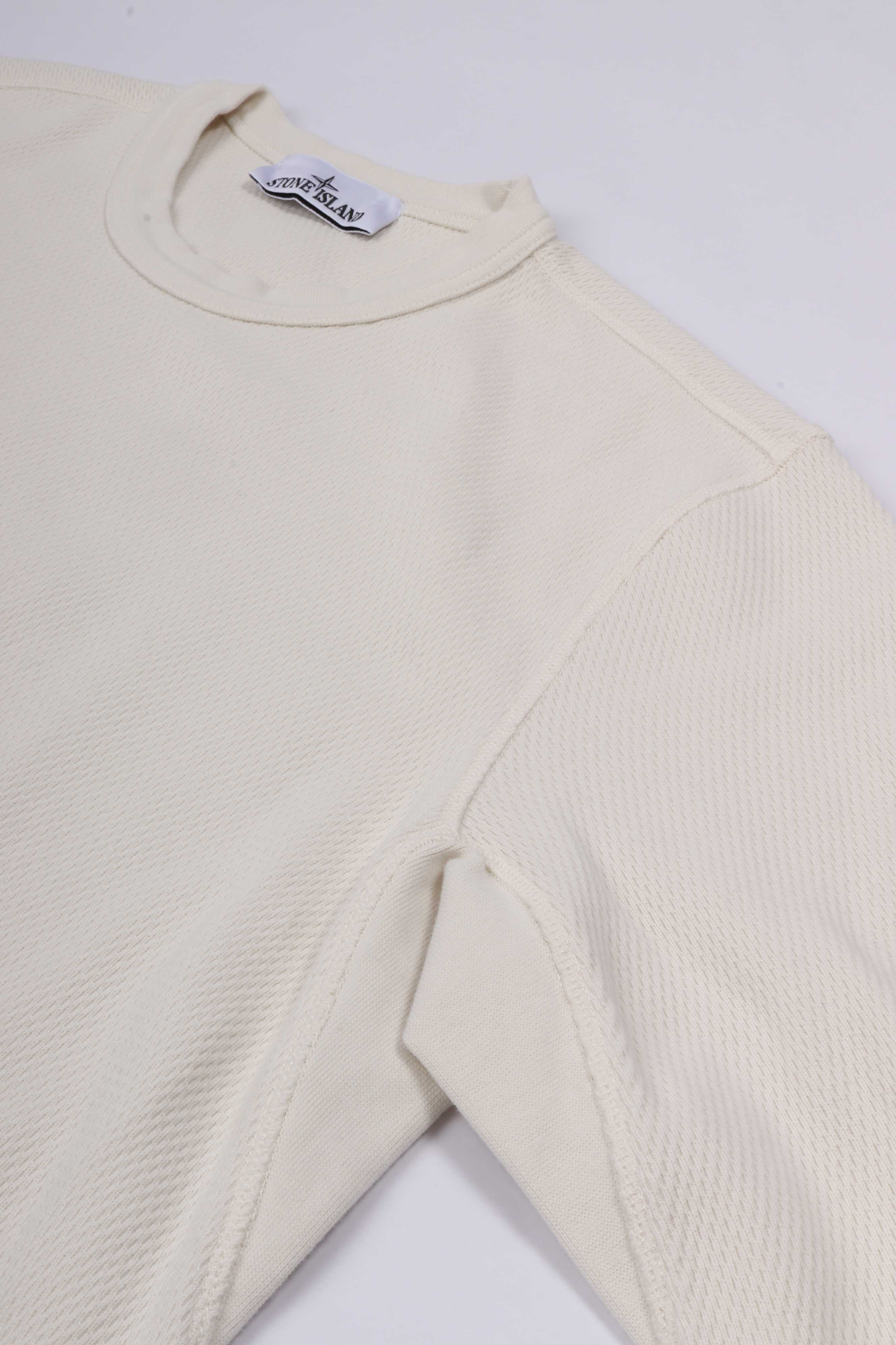 6100011 s0297 v0093 - ivory