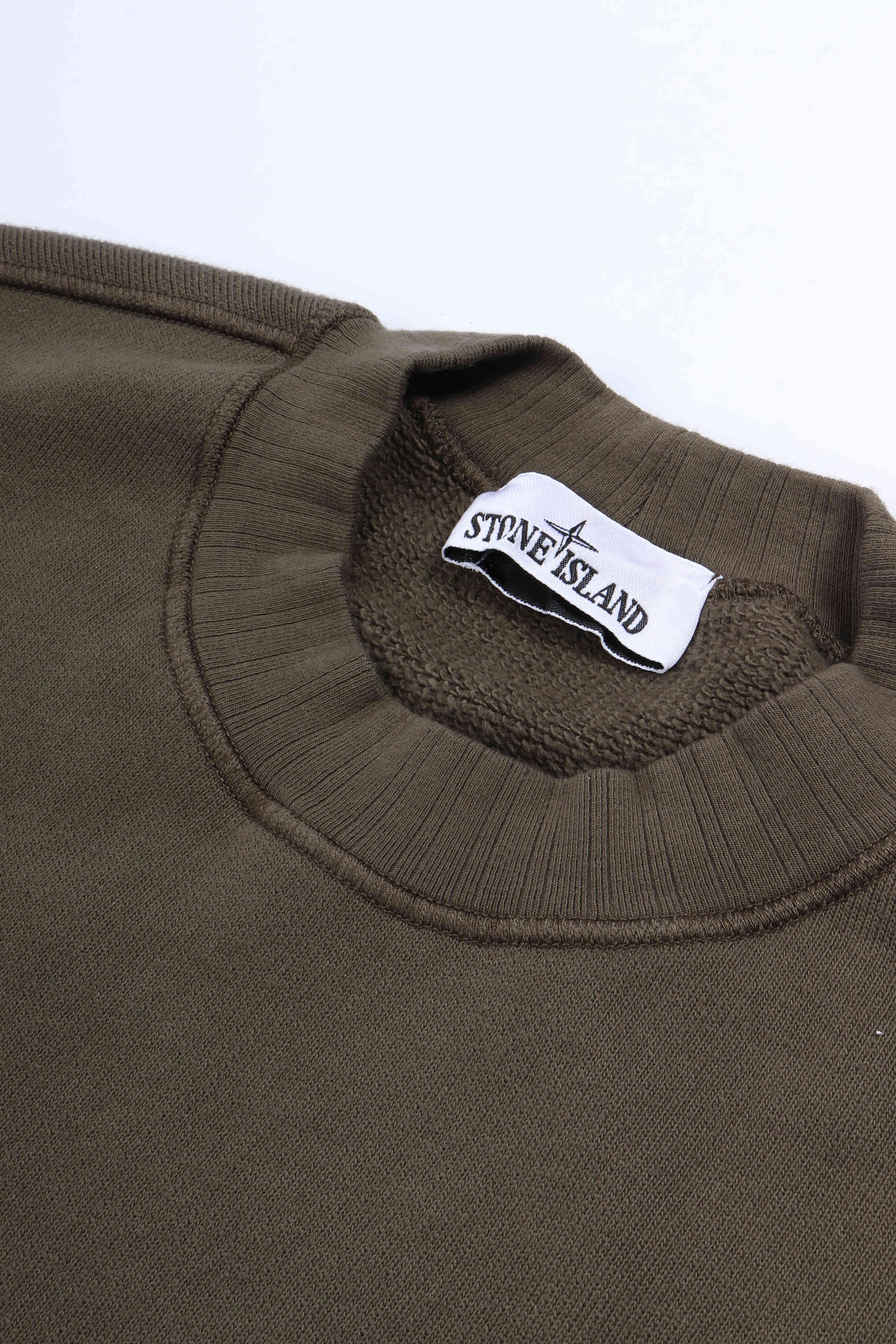 6100021 s0210 v0054 - military