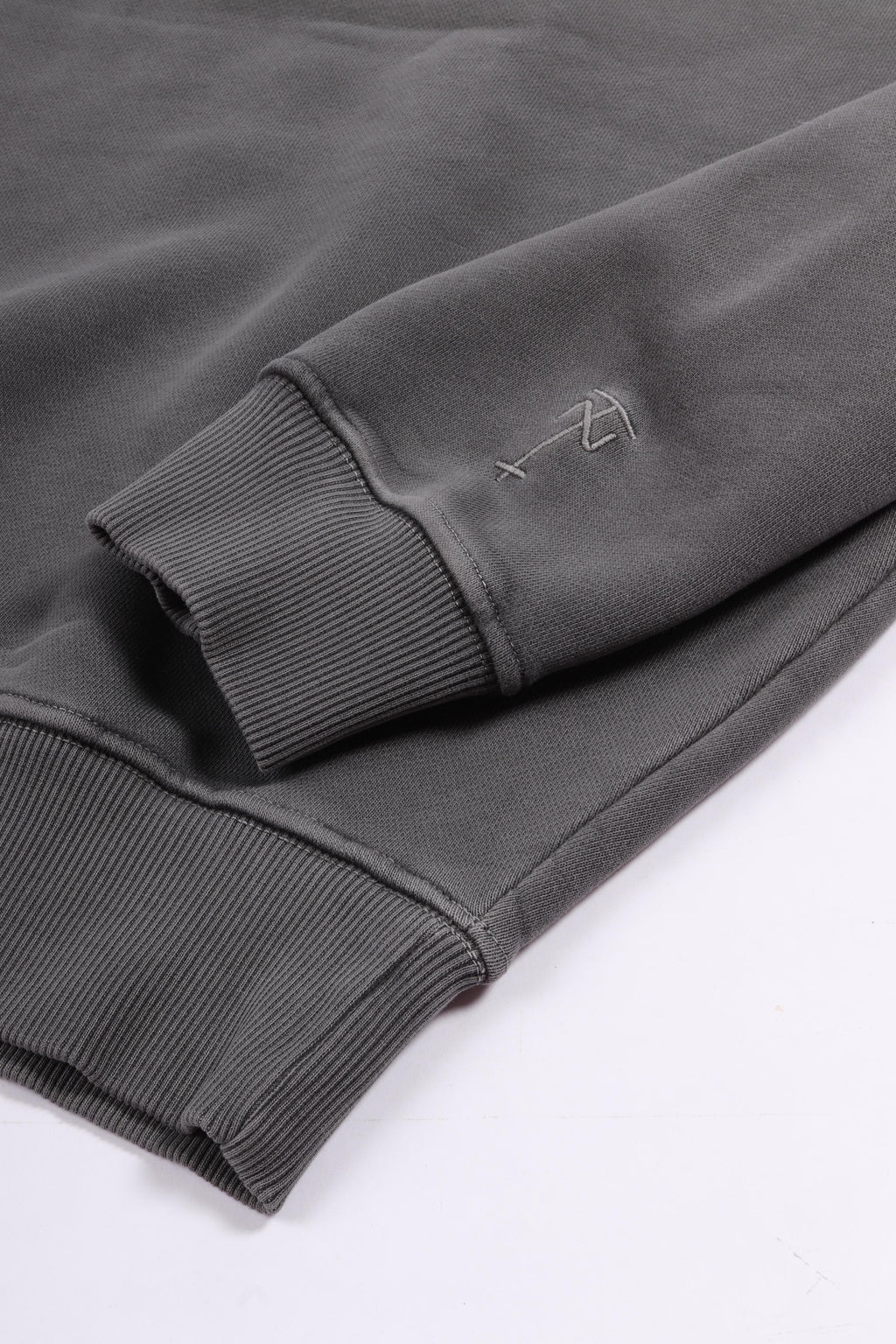 Kelly sweat basalt