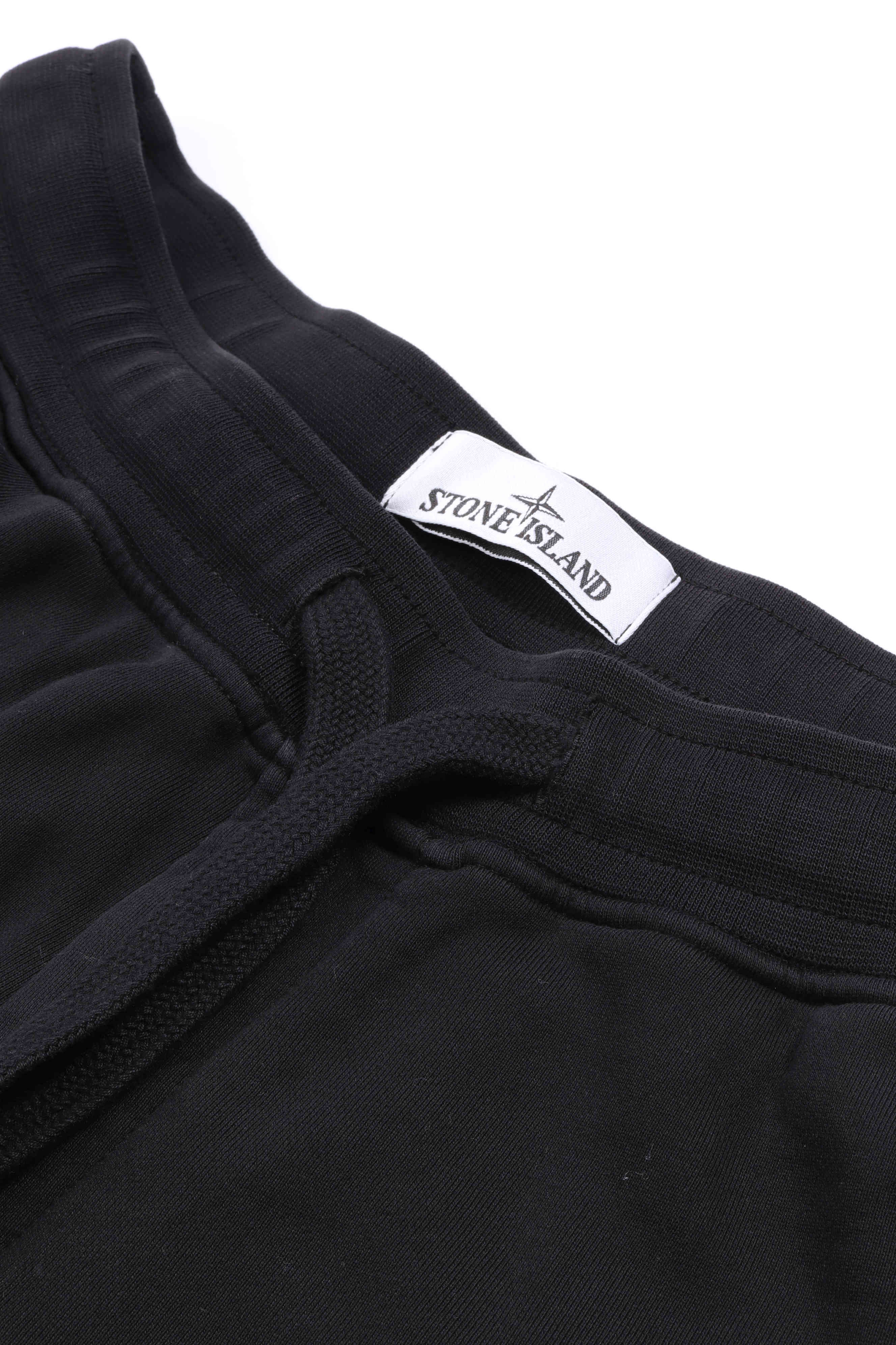 6200010 s0051 v0029 - black