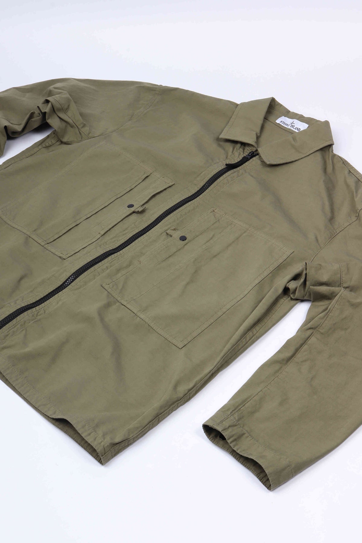 1200005 s0298 v005g - military
