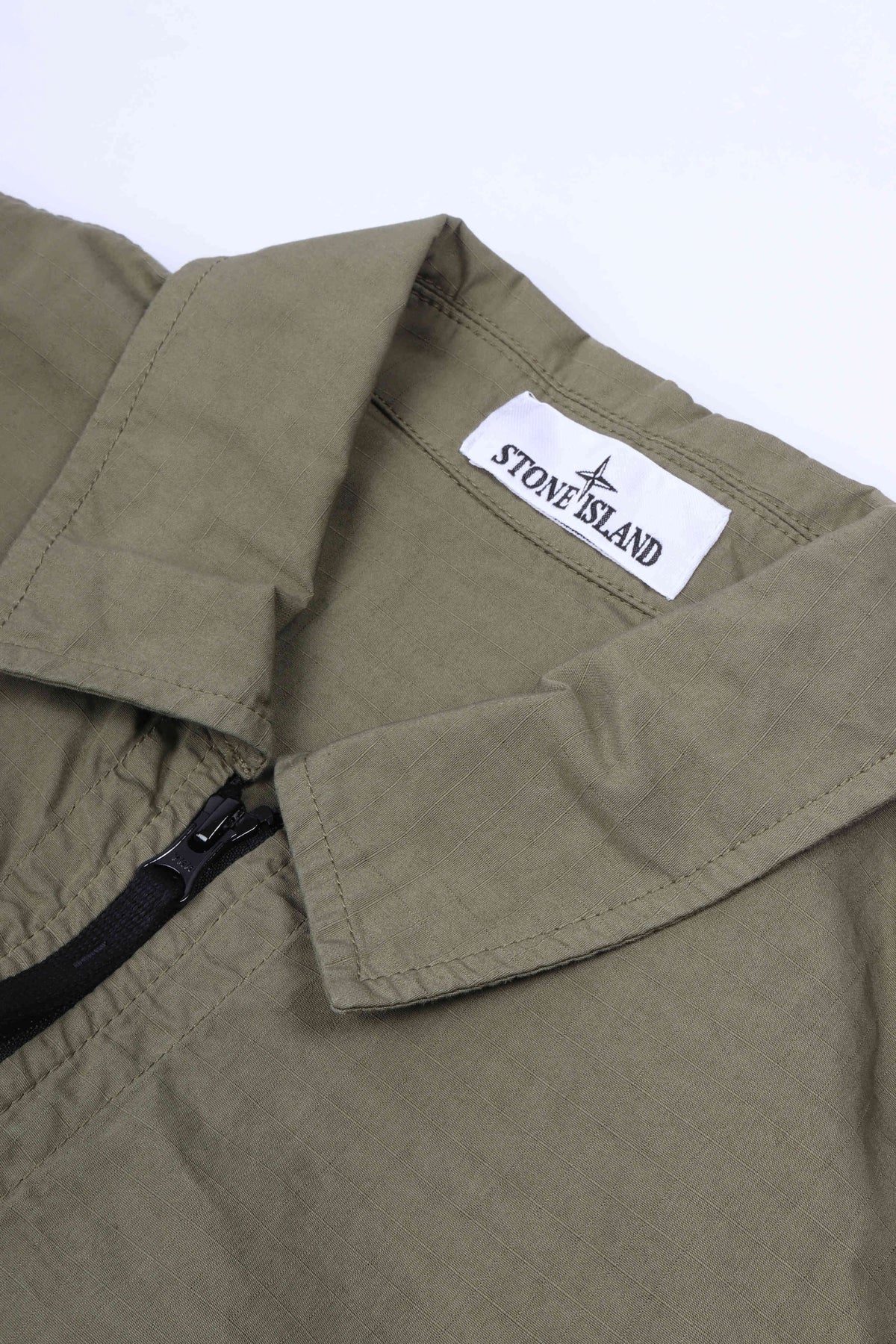 1200005 s0298 v005g - military