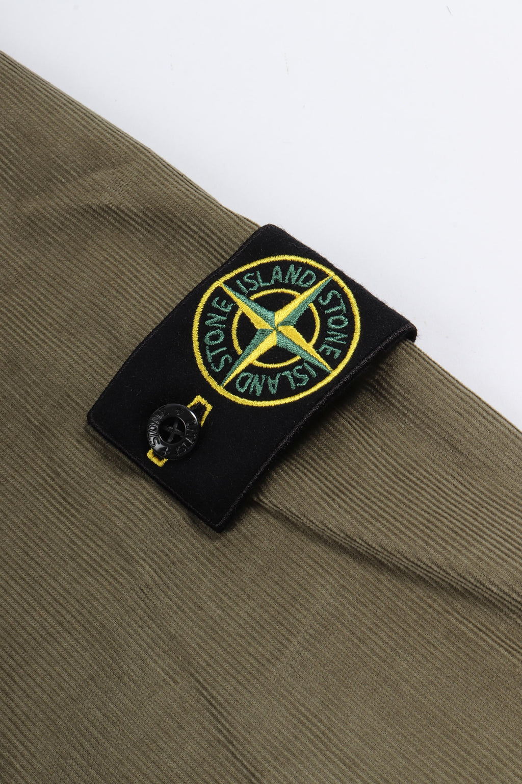 1200042 s0144 v005g military