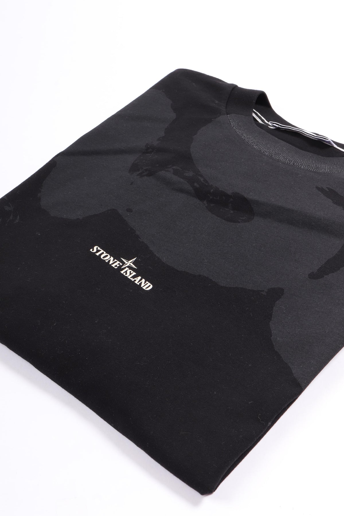 2100002 s0365 v0029 - black