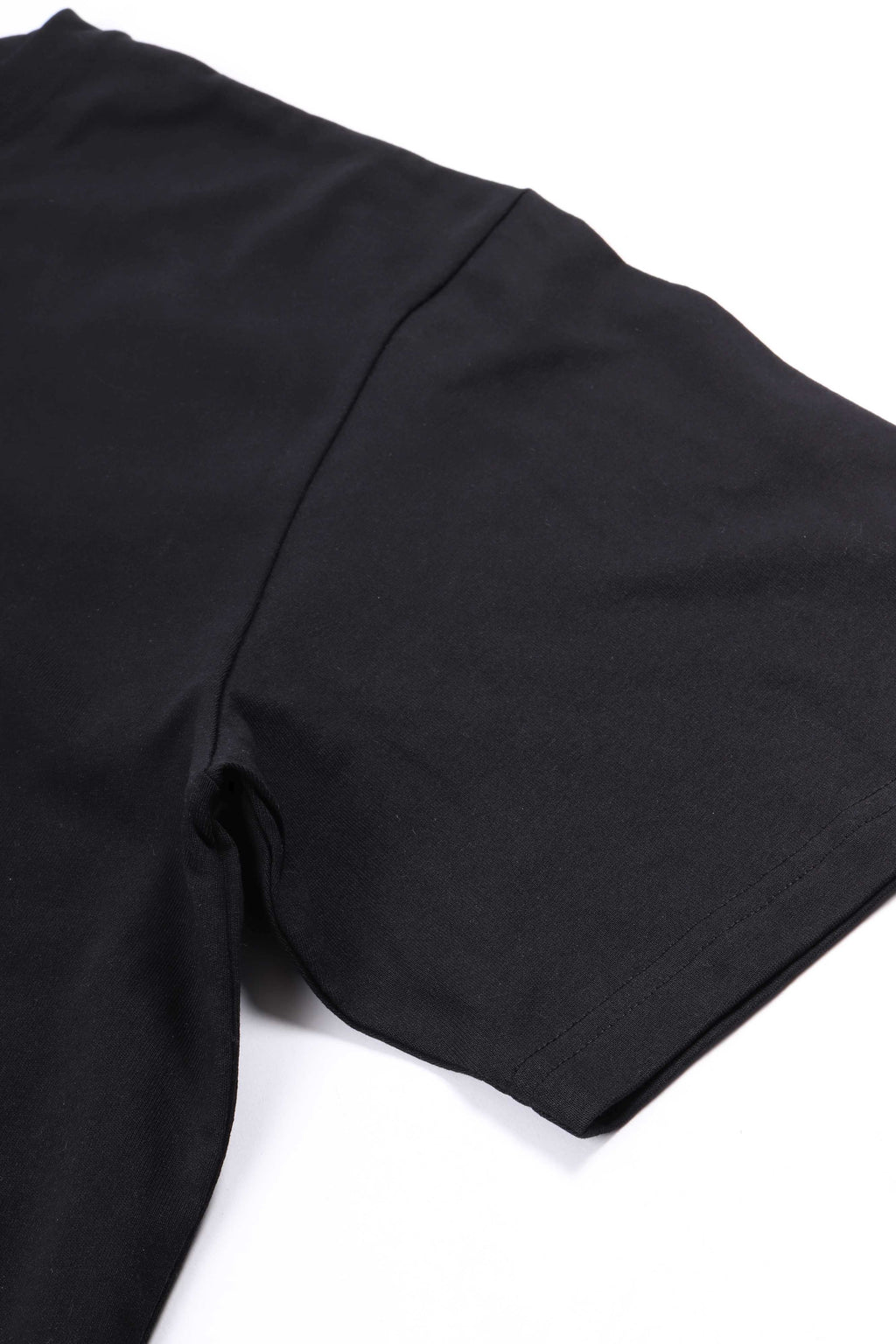 Liam tee aa black with white