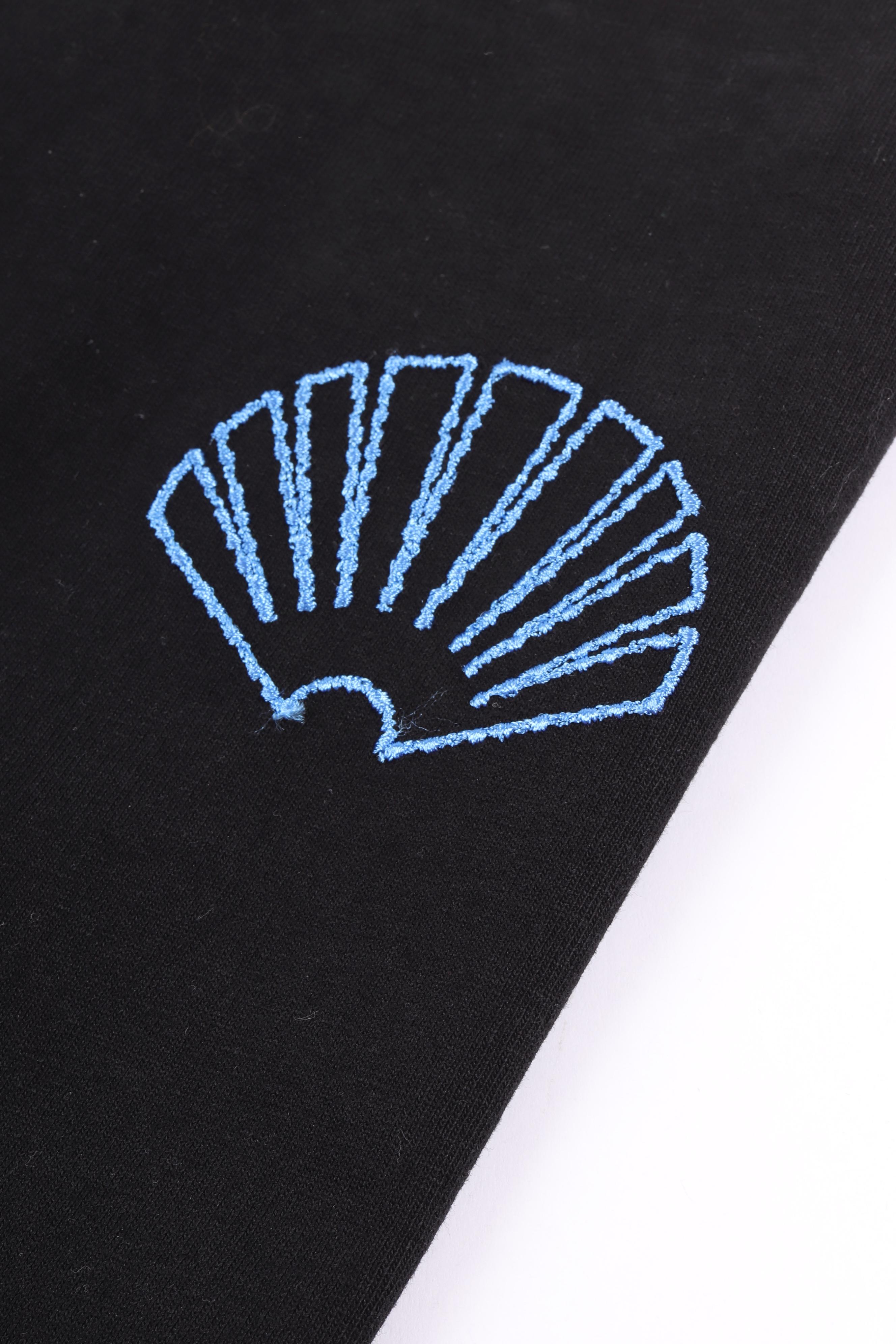 Logo tee + black / acid bl
