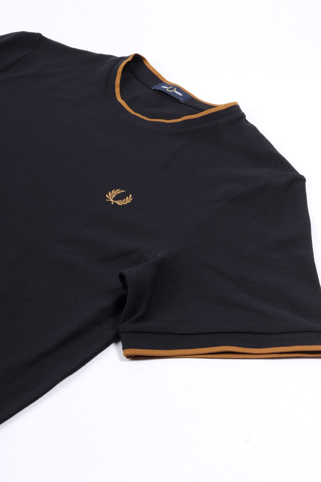 M2397 102 - black