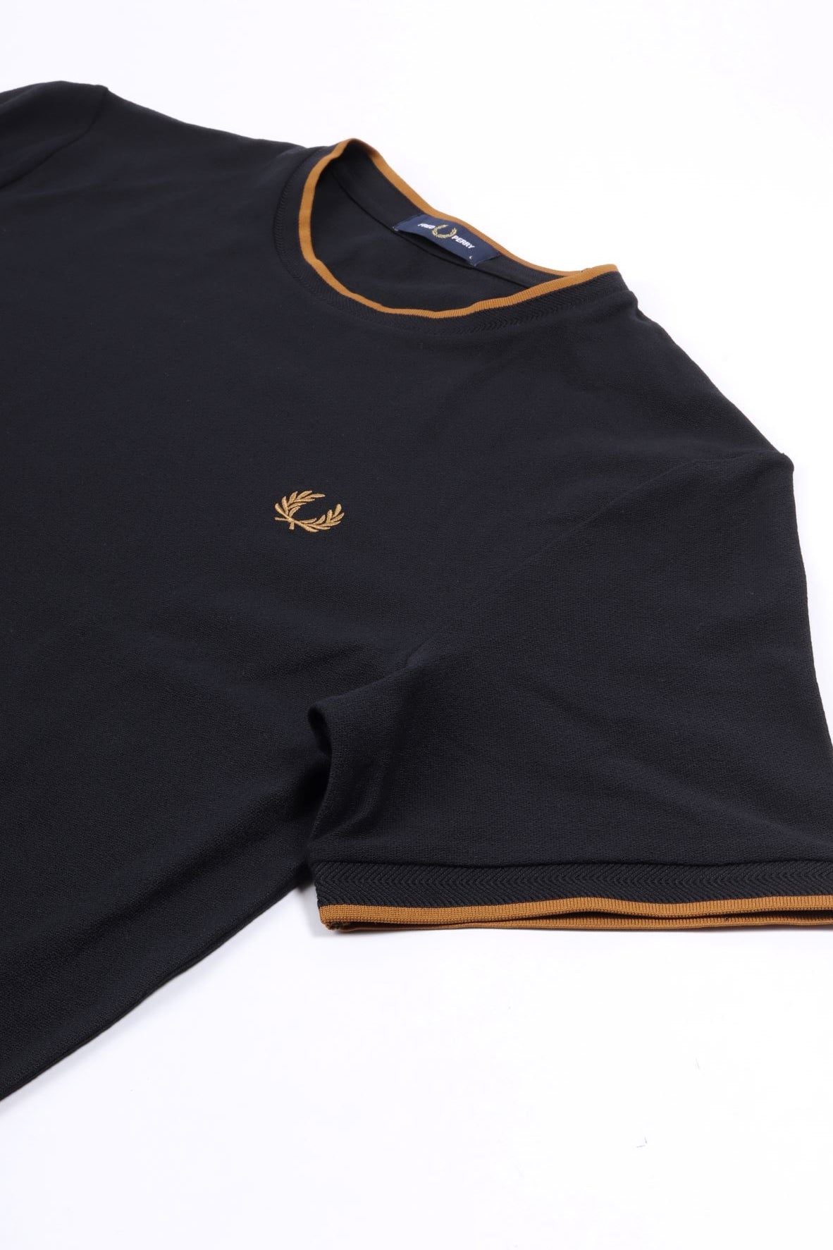 M2397 102 - black