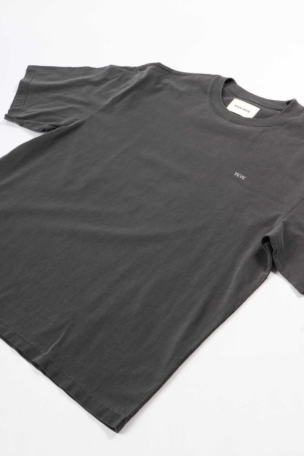 Gary tee object washed black