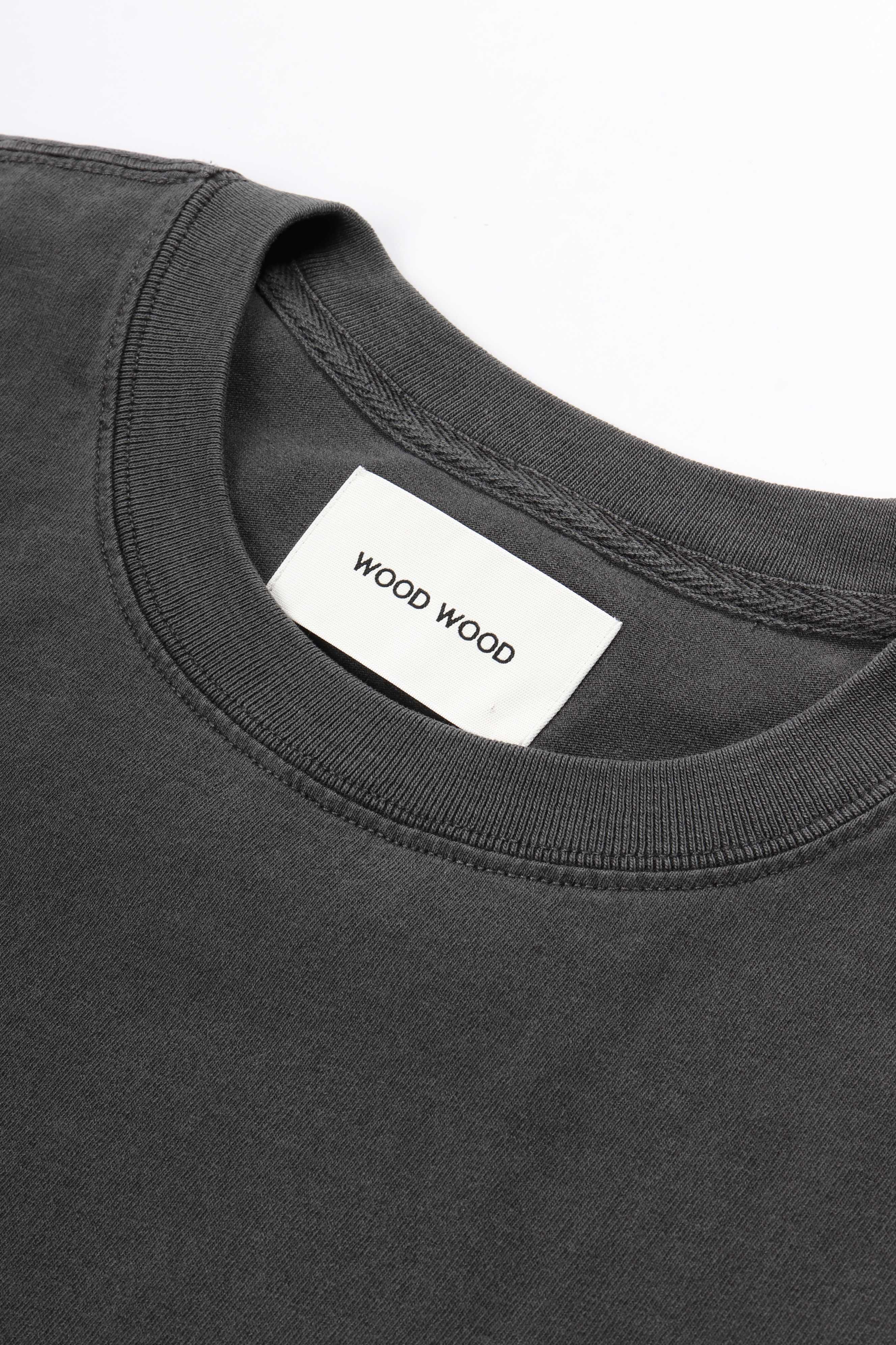 Gary tee object washed black