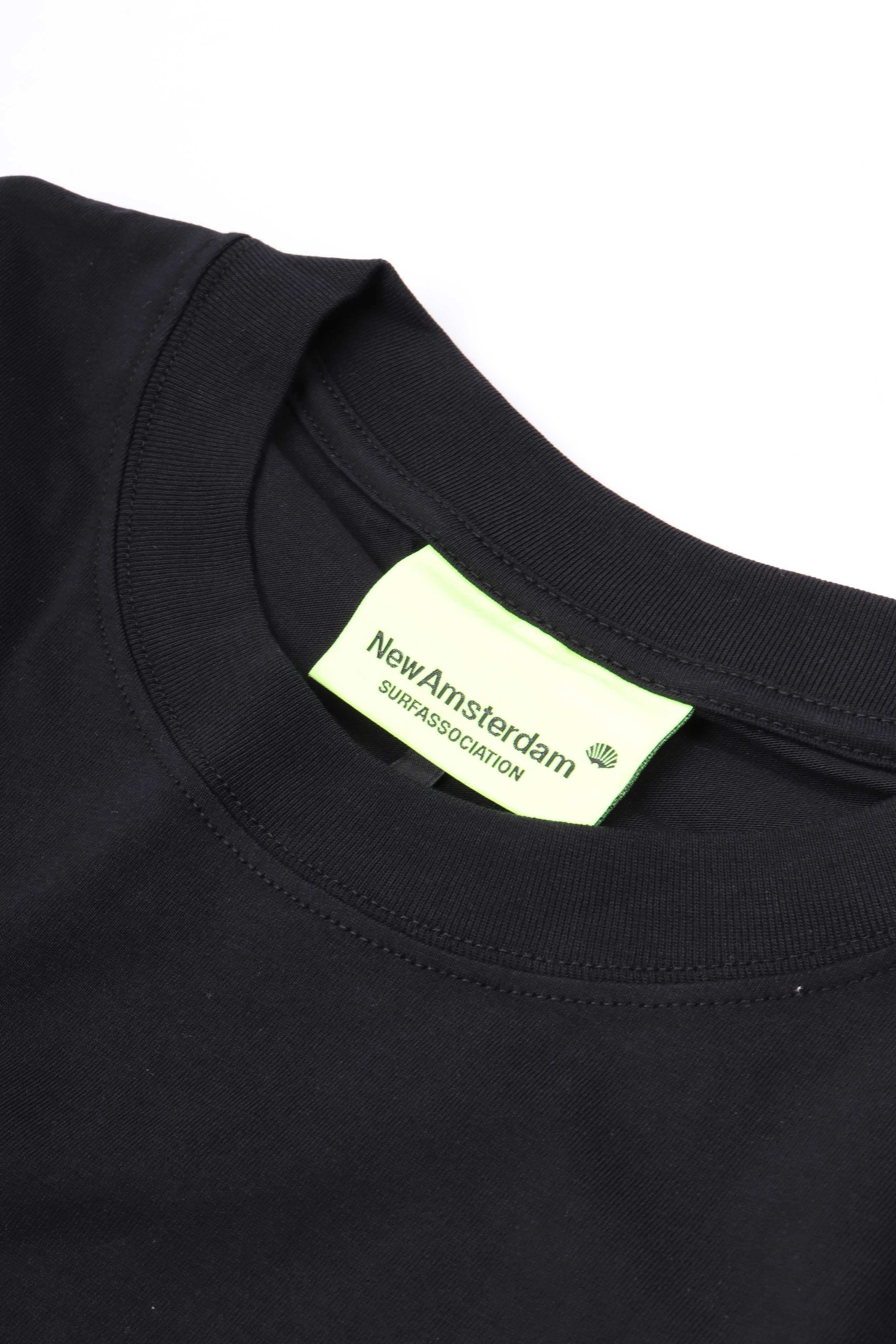 Hibiscus tee black