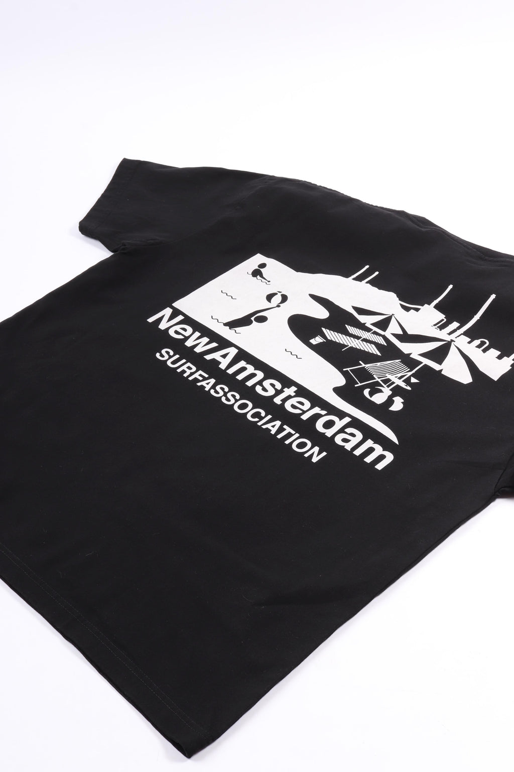 Beach sign tee black
