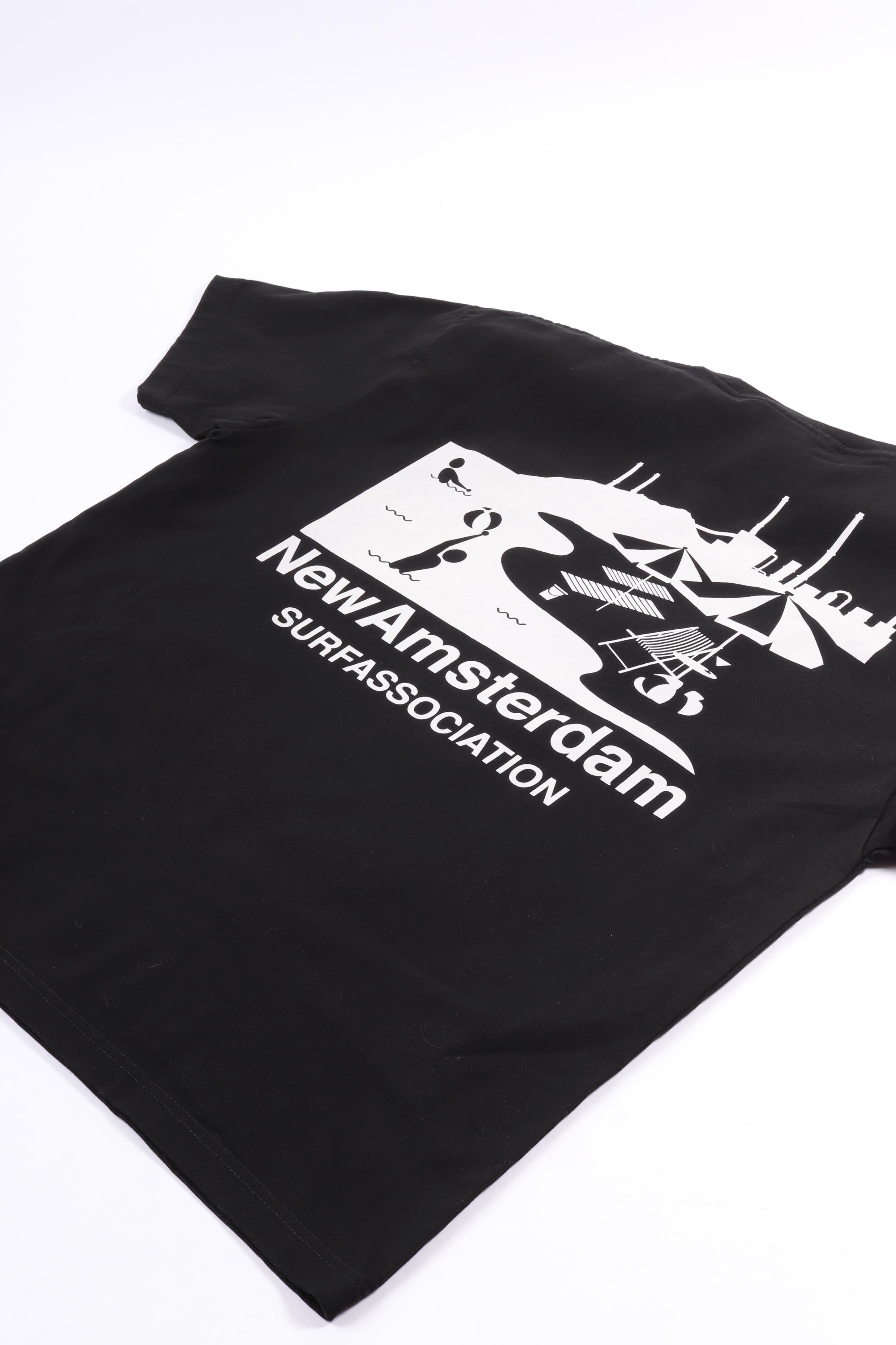 Beach sign tee black
