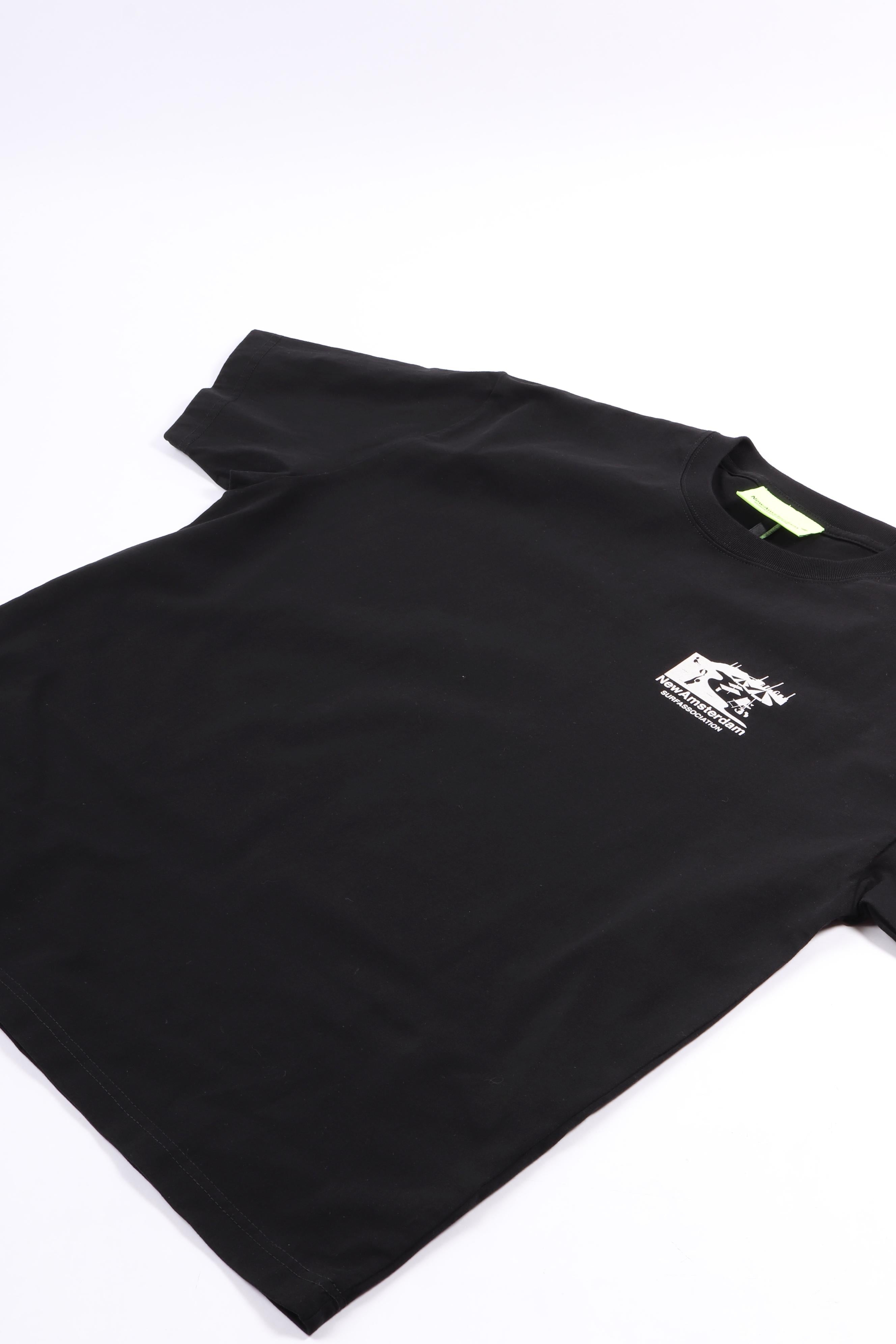 Beach sign tee black