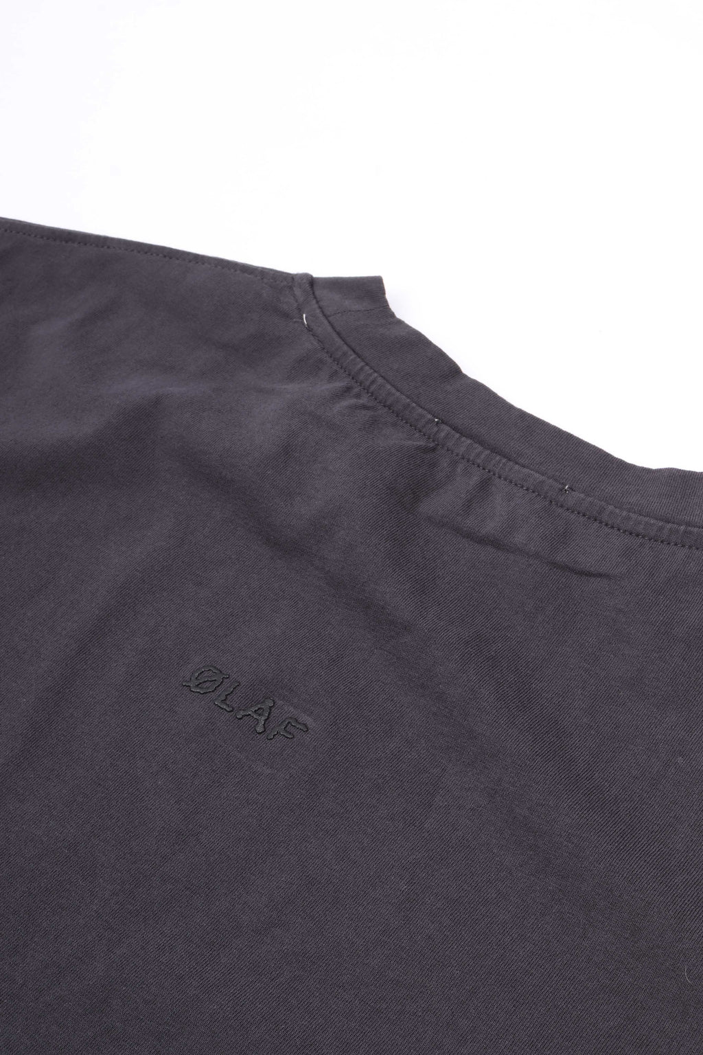 Essential tee charcoal