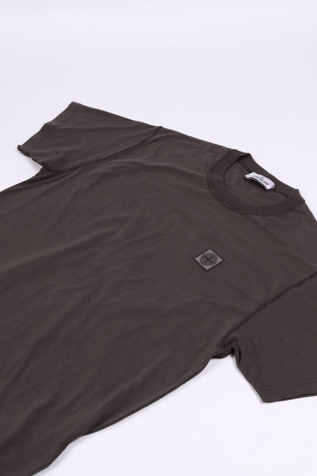 2100029 s0057 v0065 - charcoal