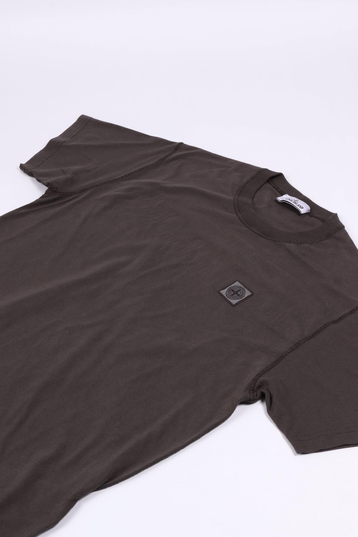 2100029 s0057 v0065 - charcoal