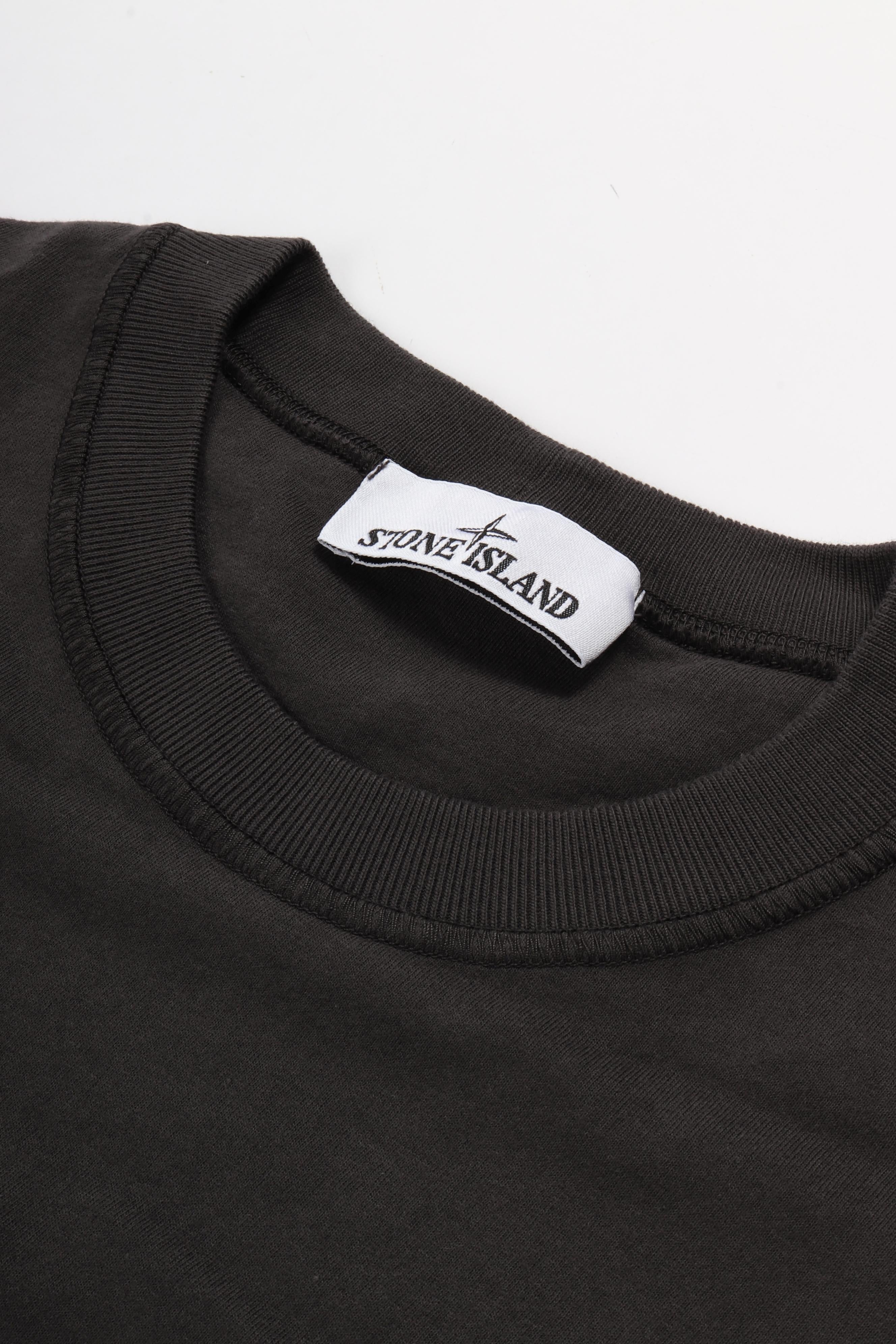 2100026 s0057 v0065 charcoal