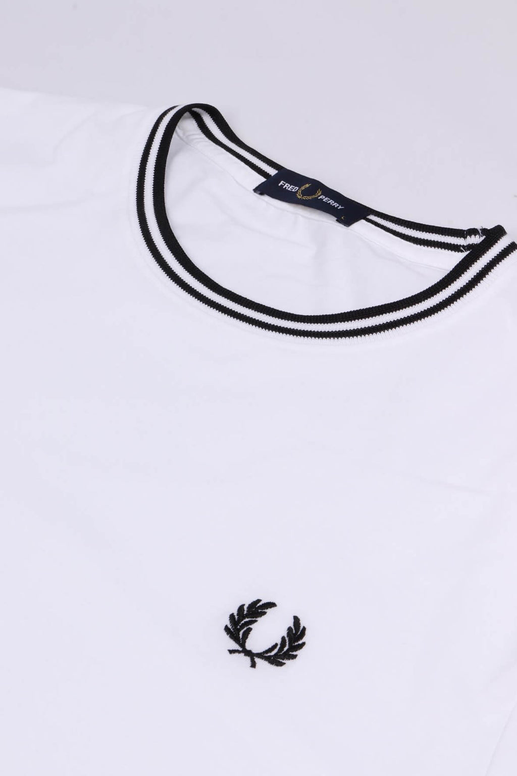 M1588 white/black