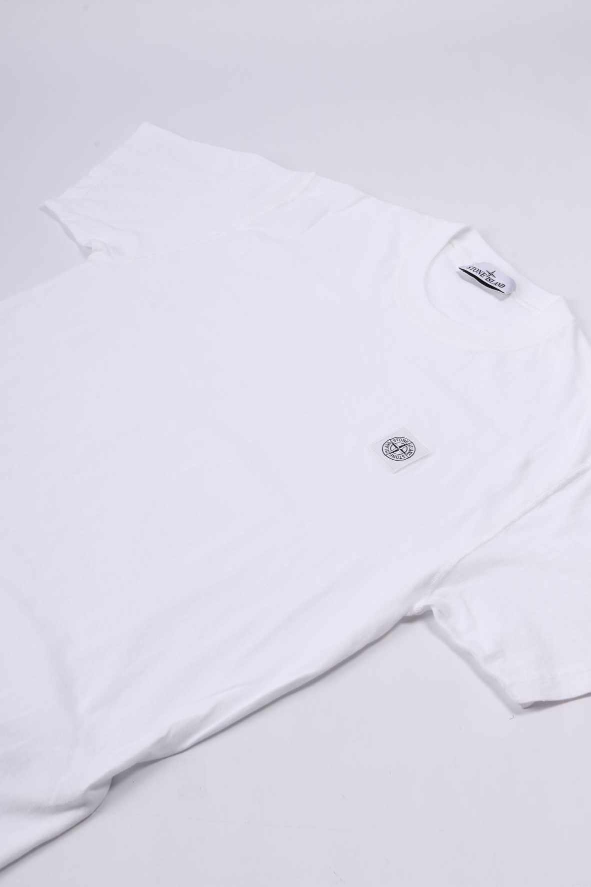 2100026 s0057 v0001 - white