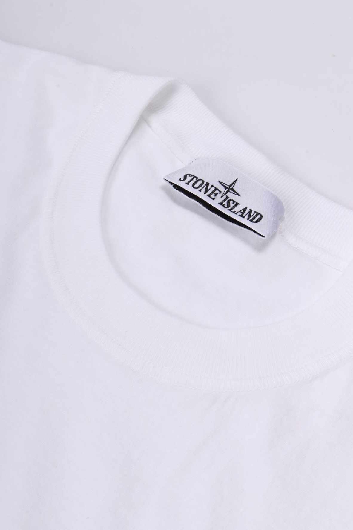 2100026 s0057 v0001 - white