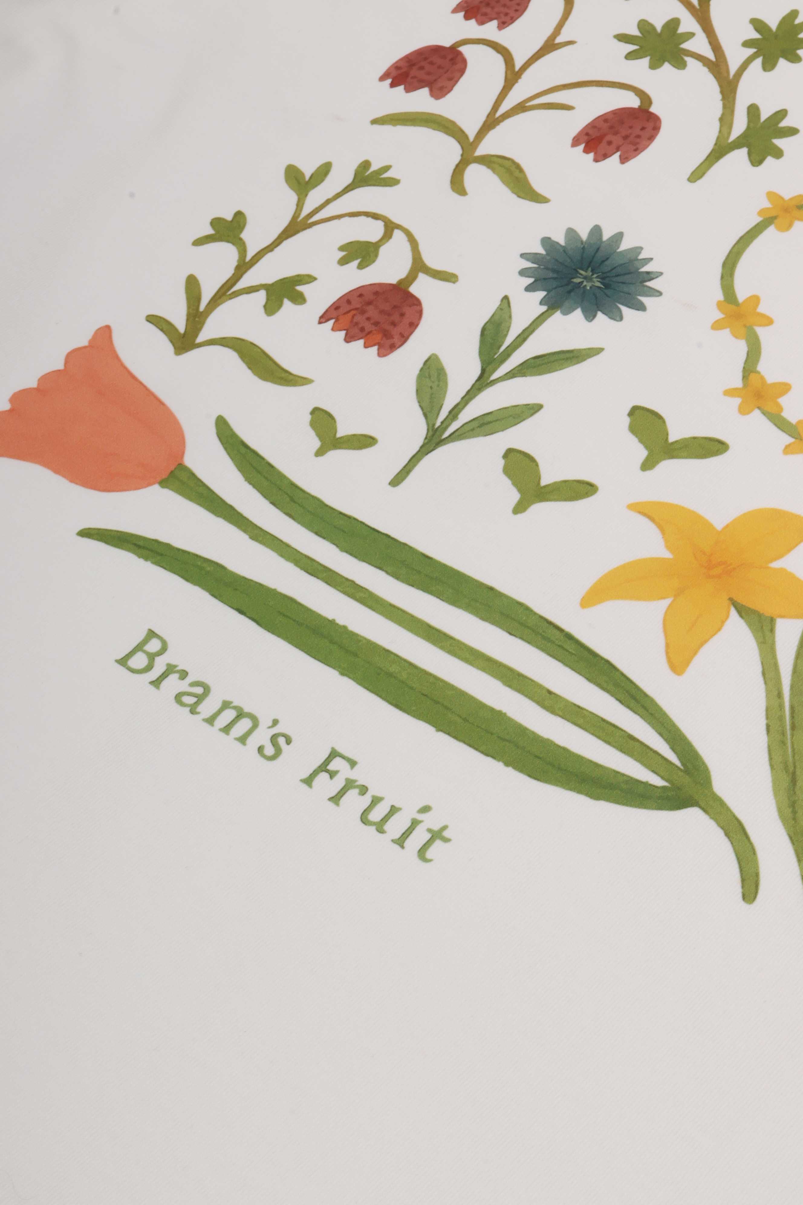 Botanical t-shirt white