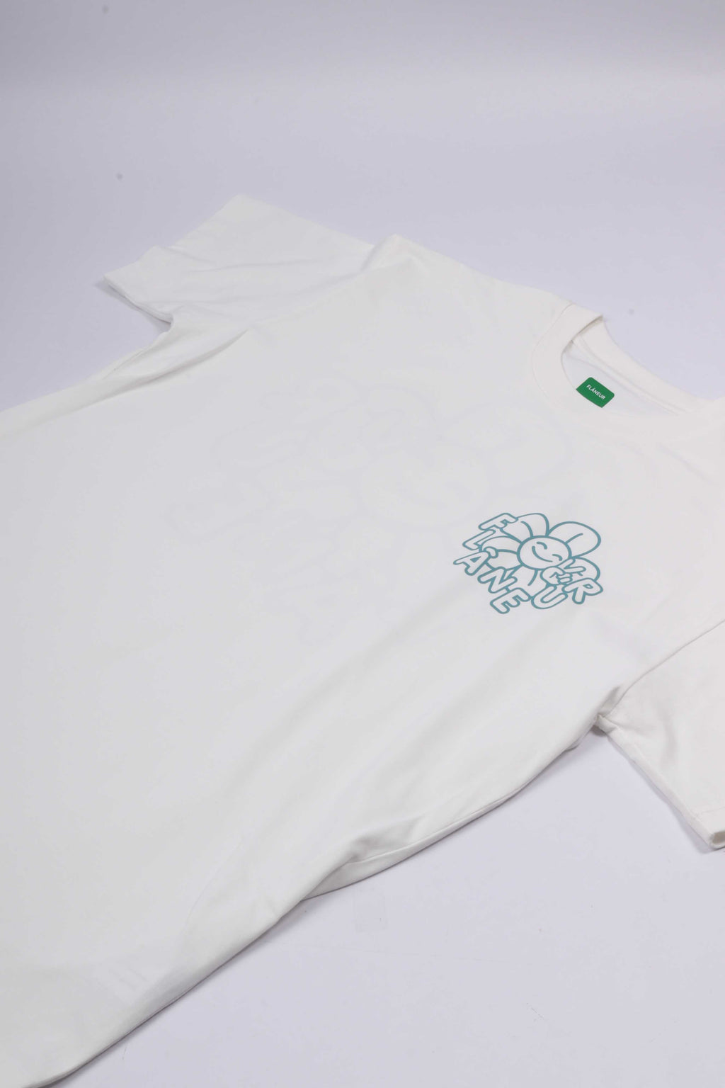 Happy flower t-sh white
