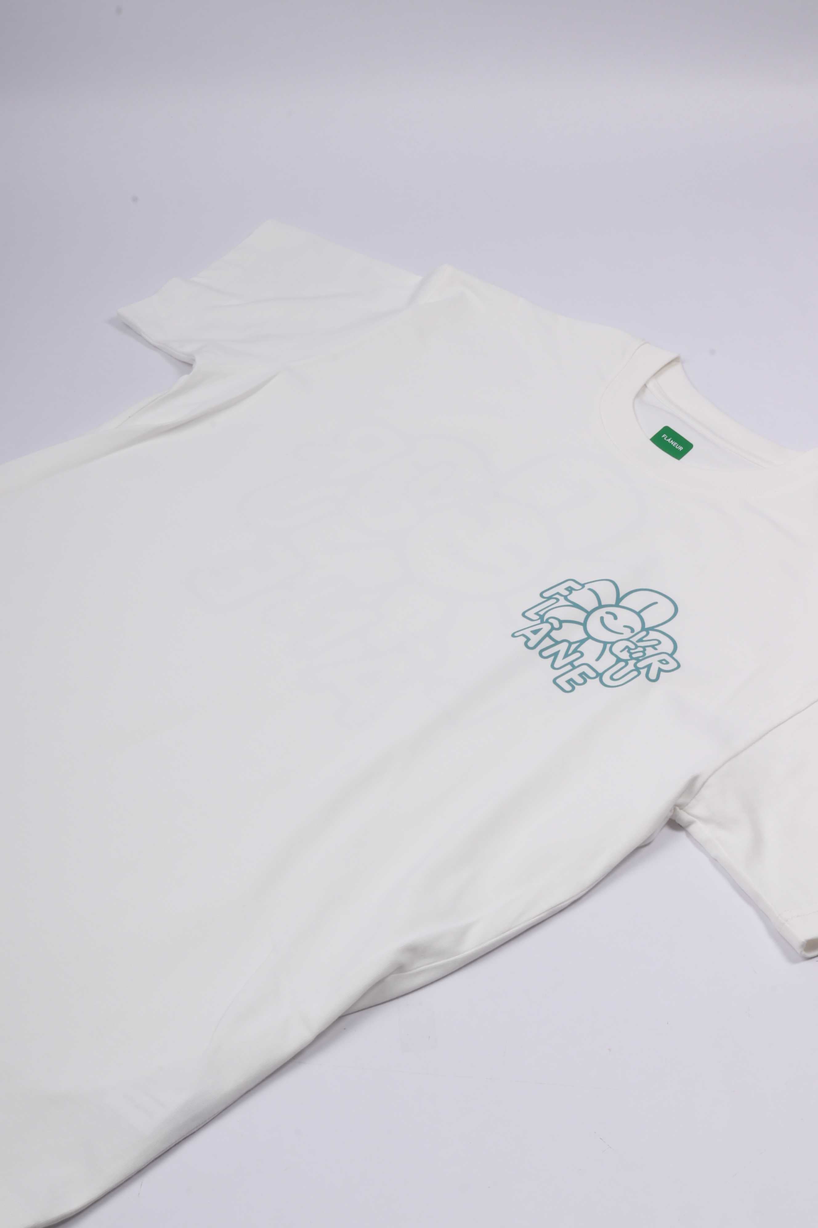 Happy flower t-sh white