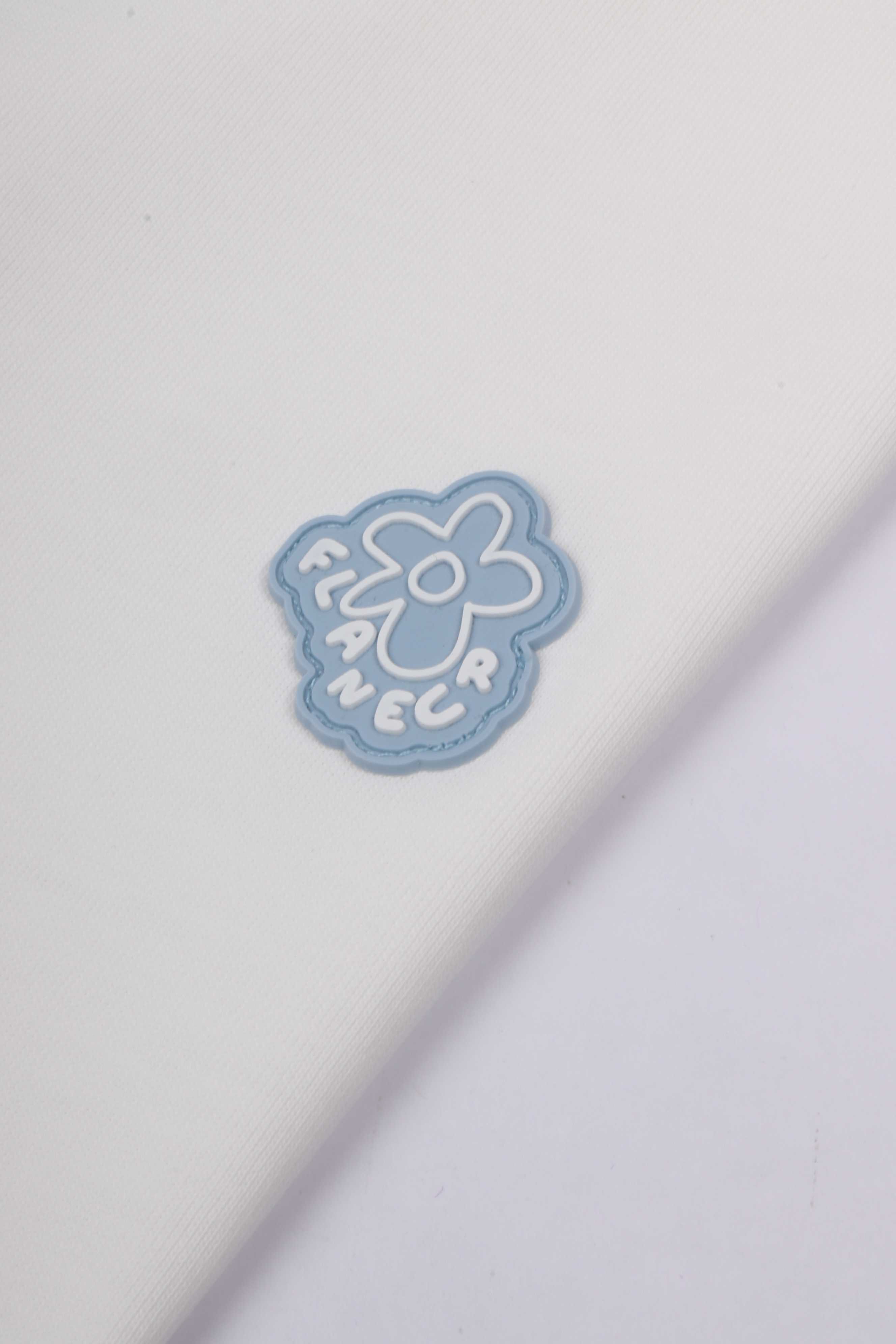 Rubber blossom t- white