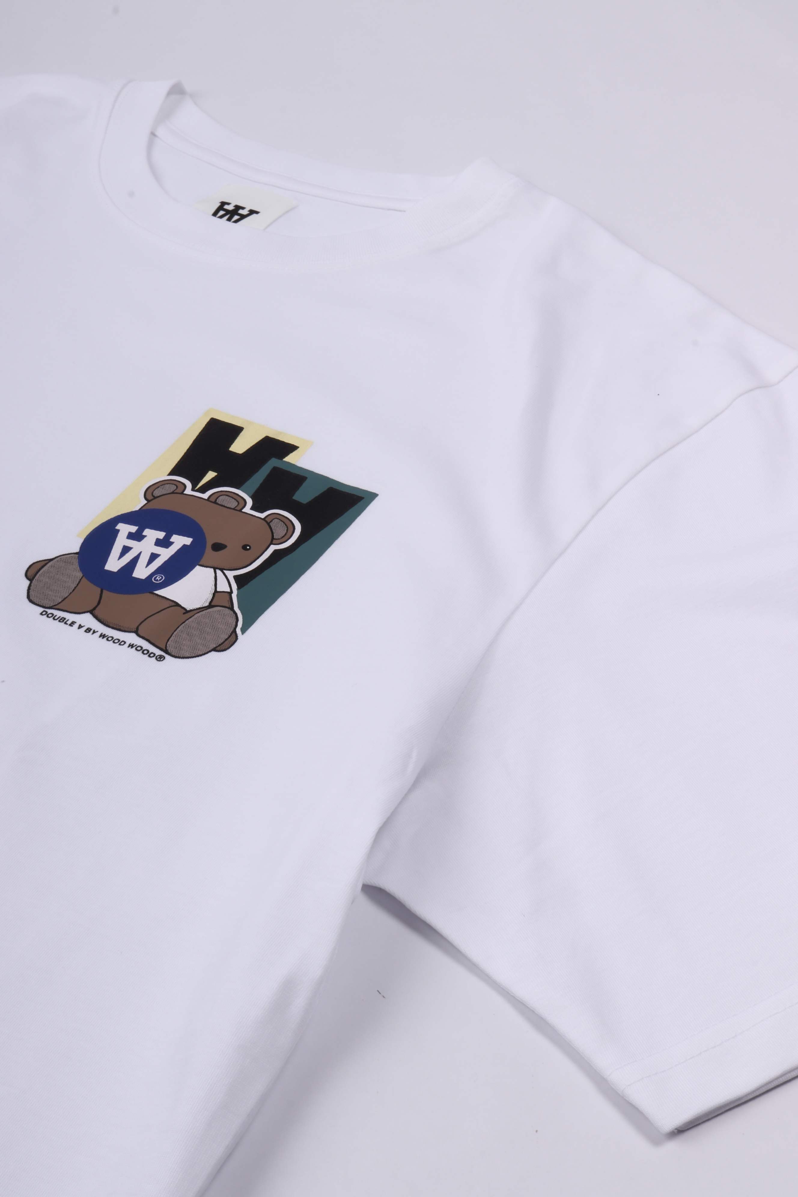 Liam tee stickers bright white