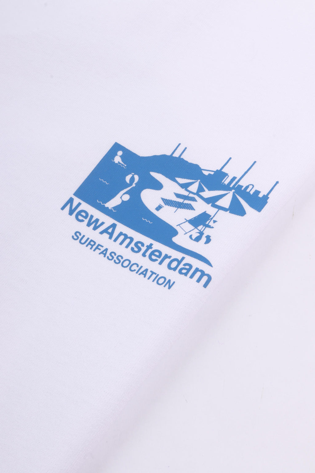 Beach sign tee white