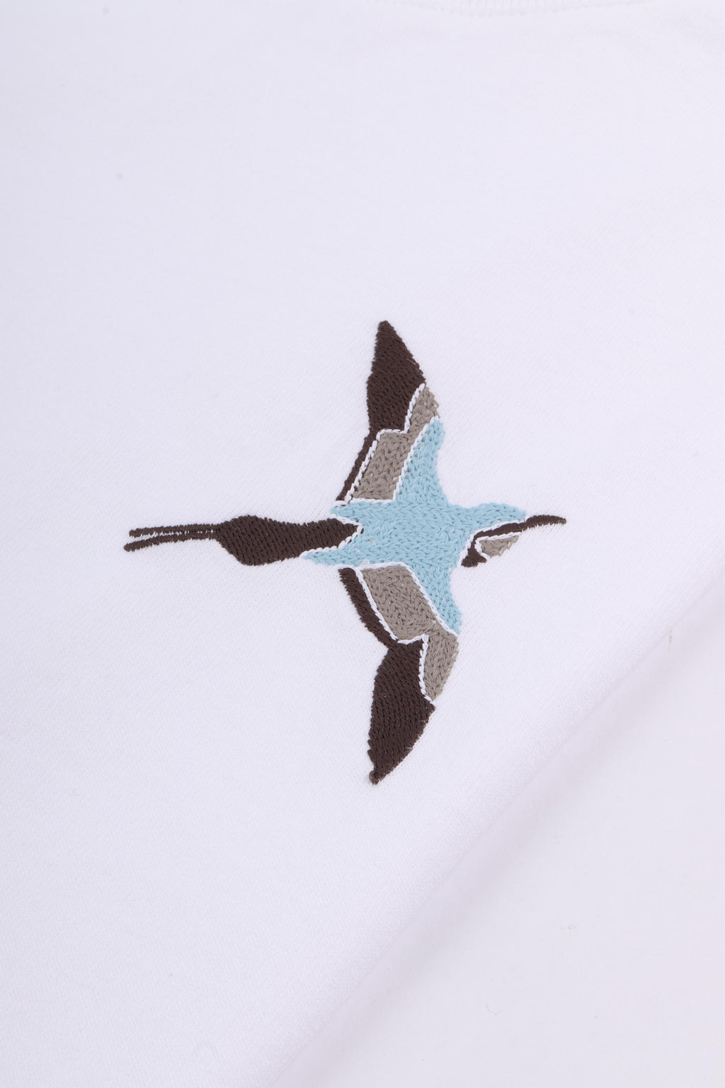 Micro bee bird t-shirt white