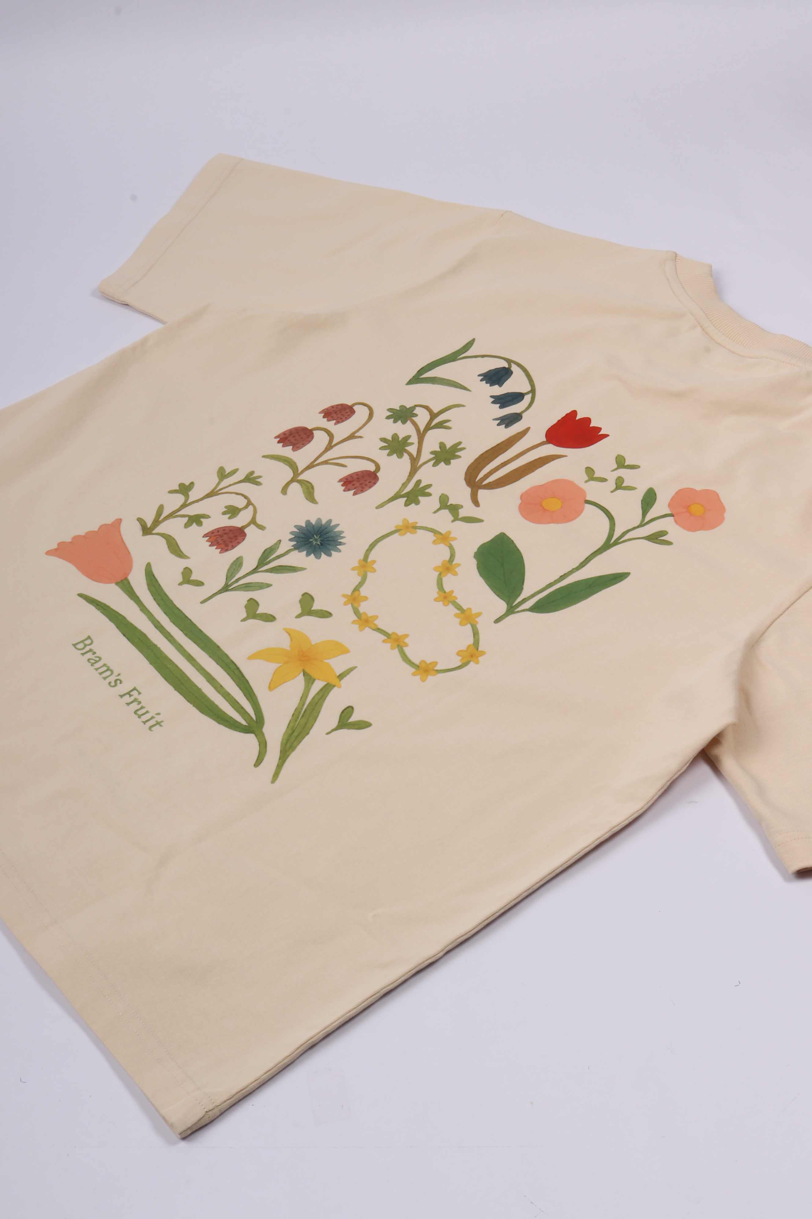 Botanical t-shirt beige