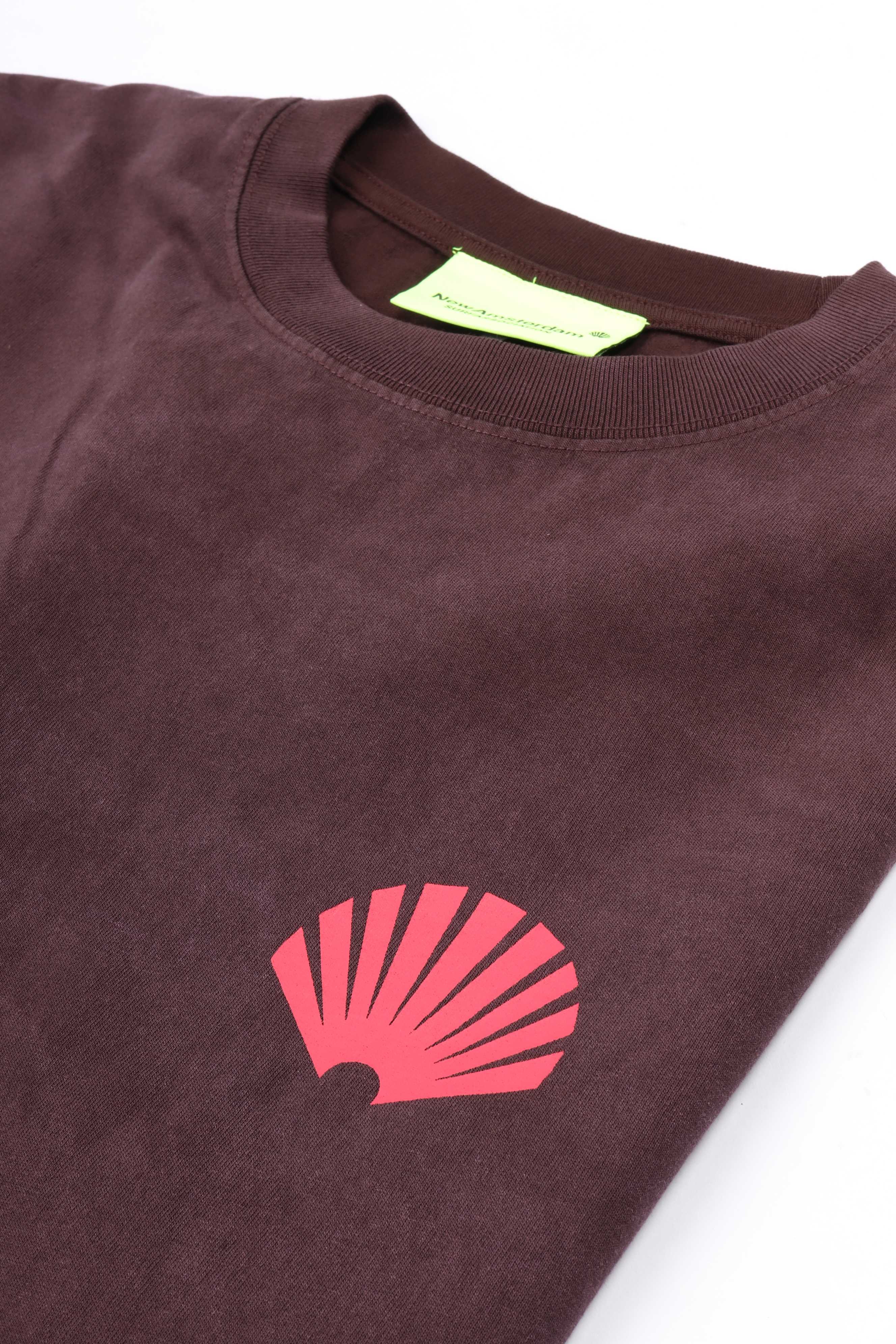 Logo tee walnut / red