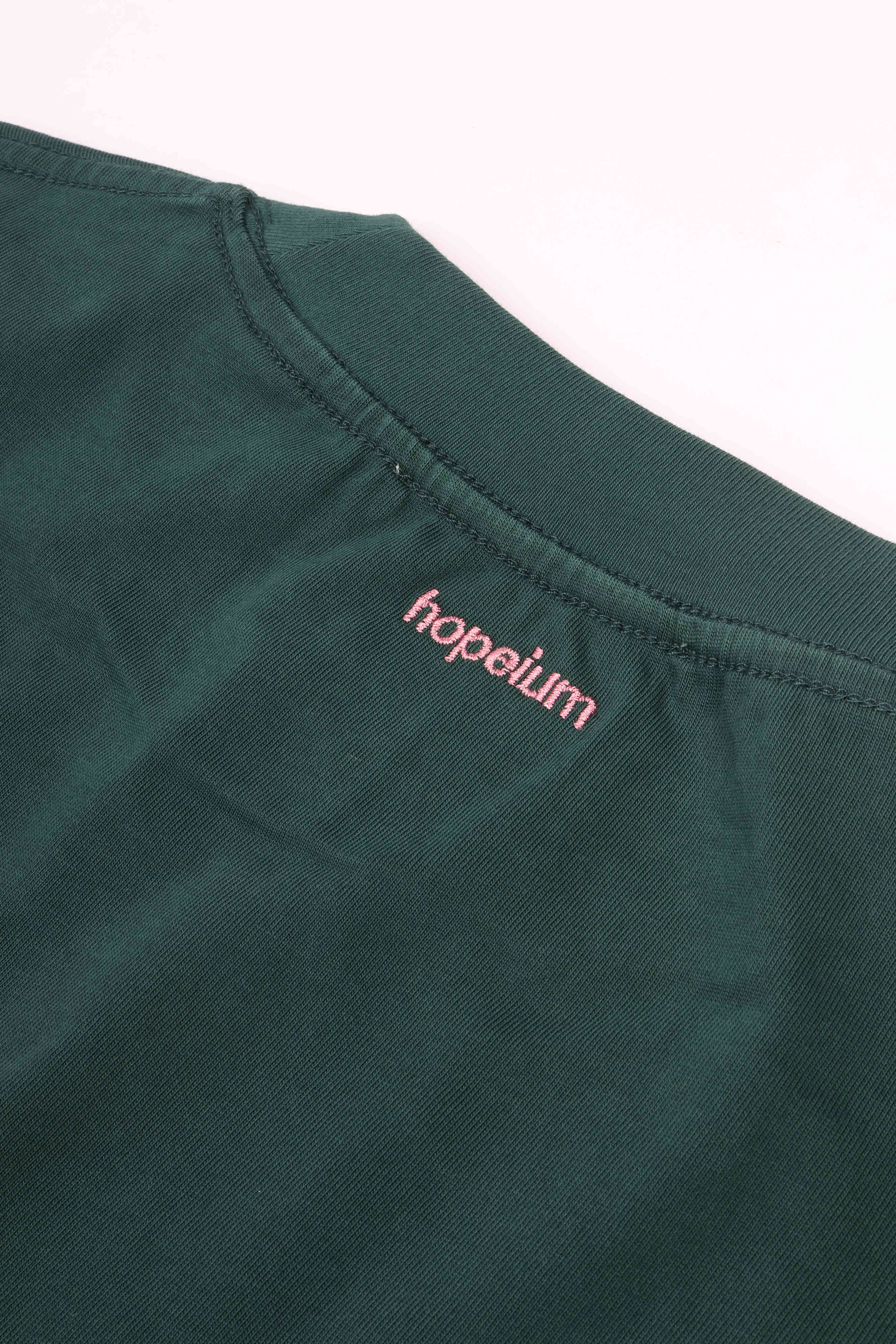 Heavily bills tee green