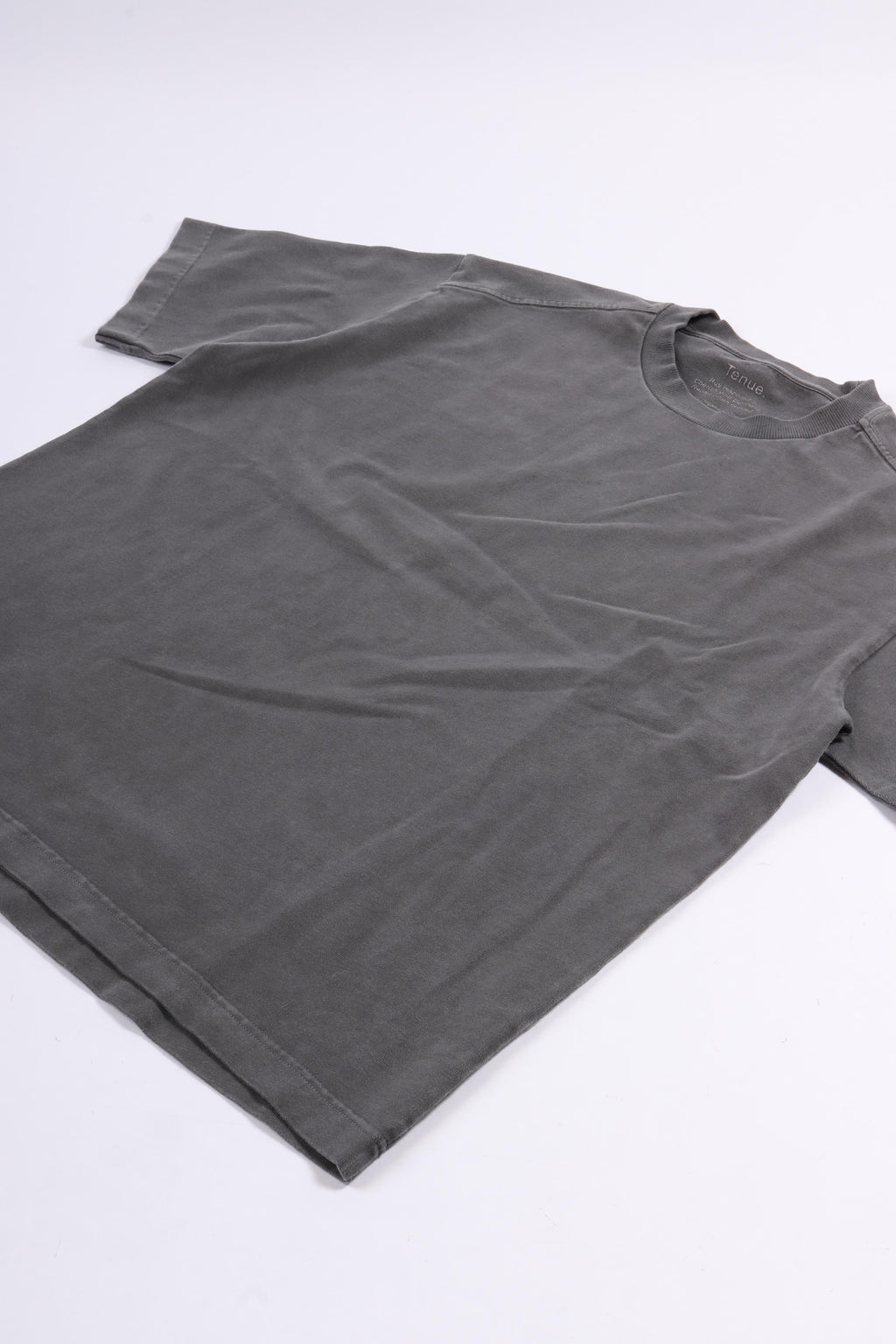 Bruce t-shirt basalt