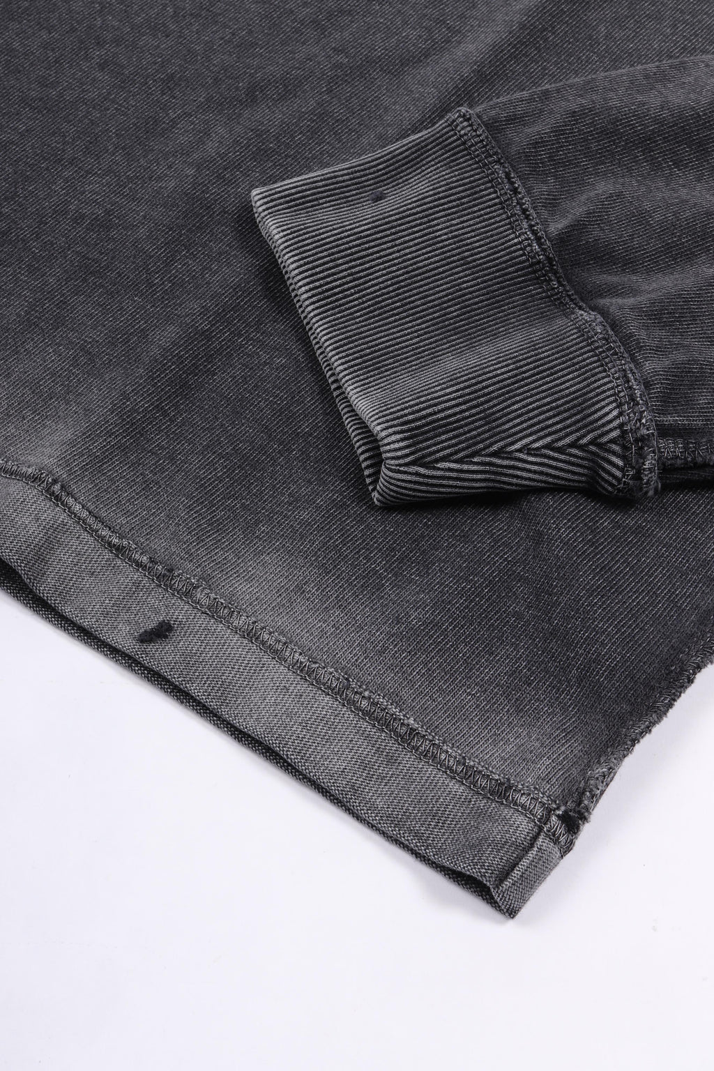 Distressed leaf ls shadow black