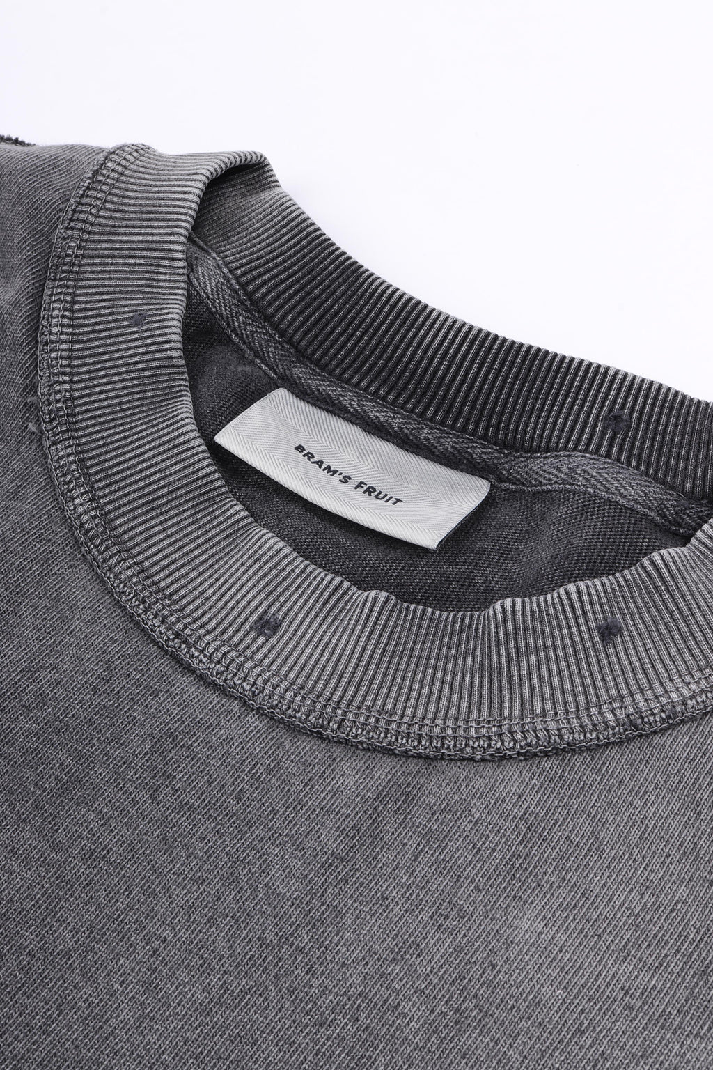 Distressed leaf ls shadow black