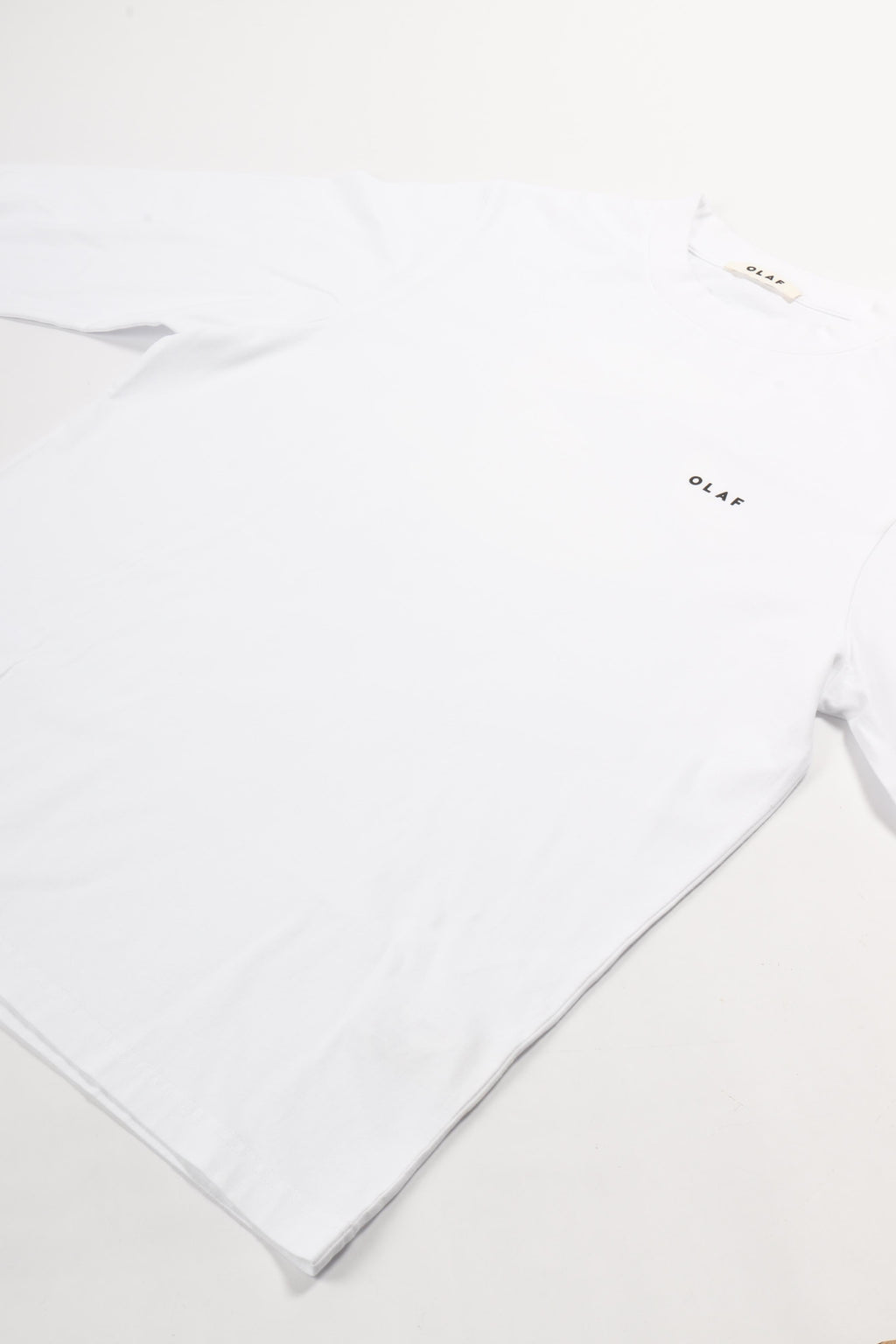 Broken plate ls tee optical white