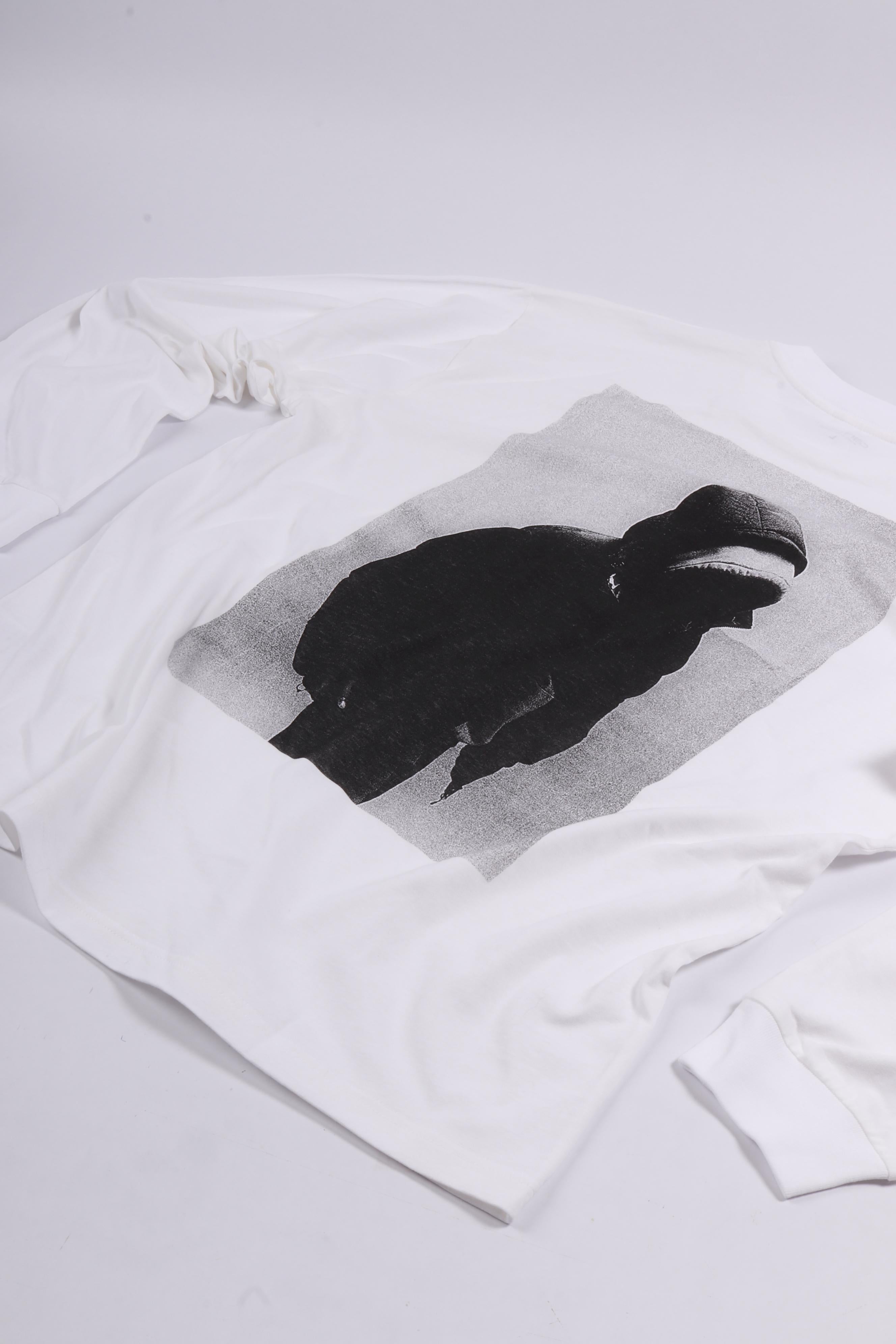 L/s archive script t-shirt white