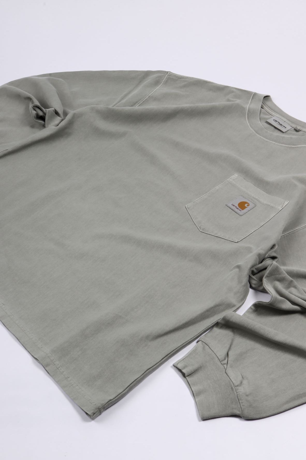 L/s loose pocket t-shirt shady green